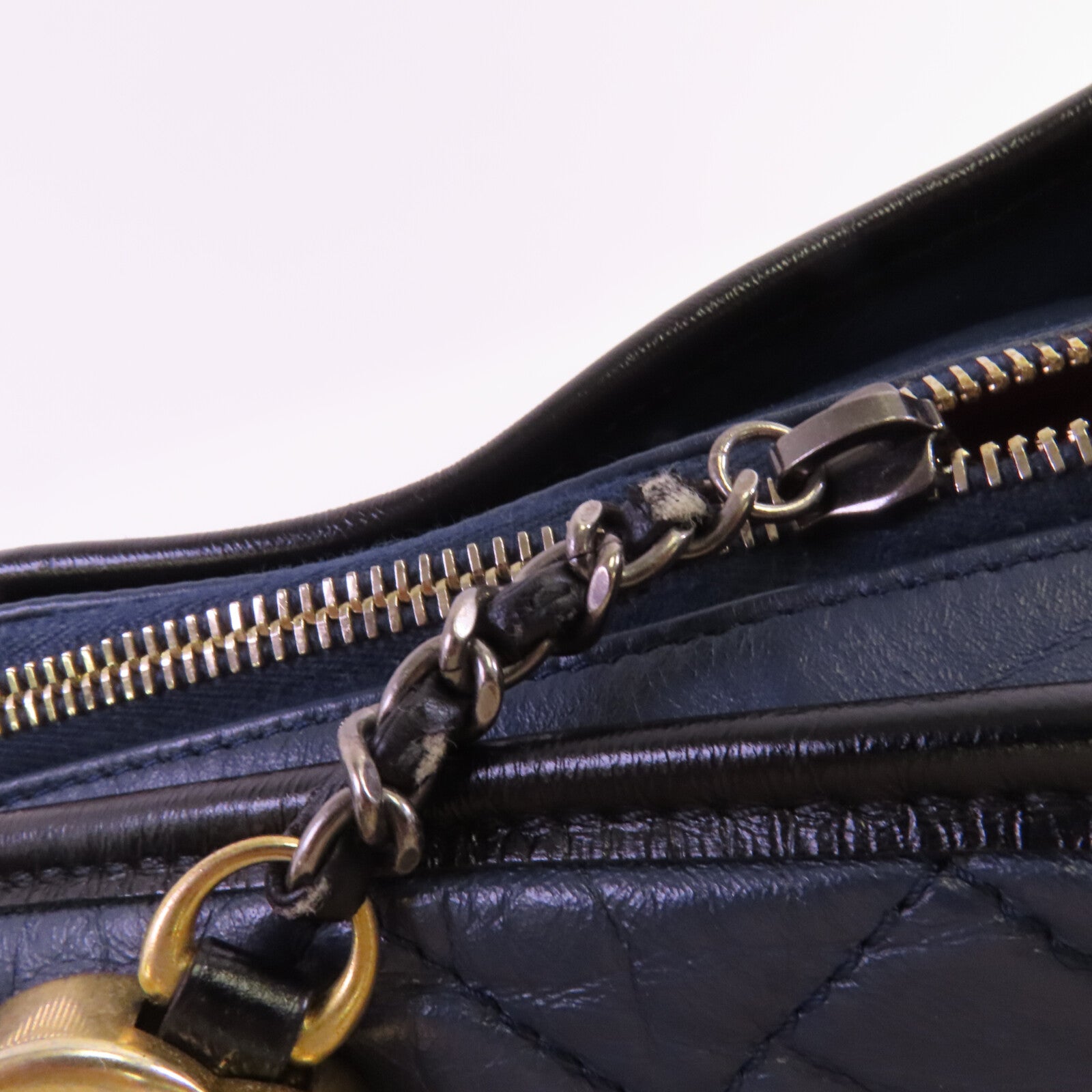 CHANEL 牛皮皮革Gabrielle Medium銀扣鏈帶肩背袋