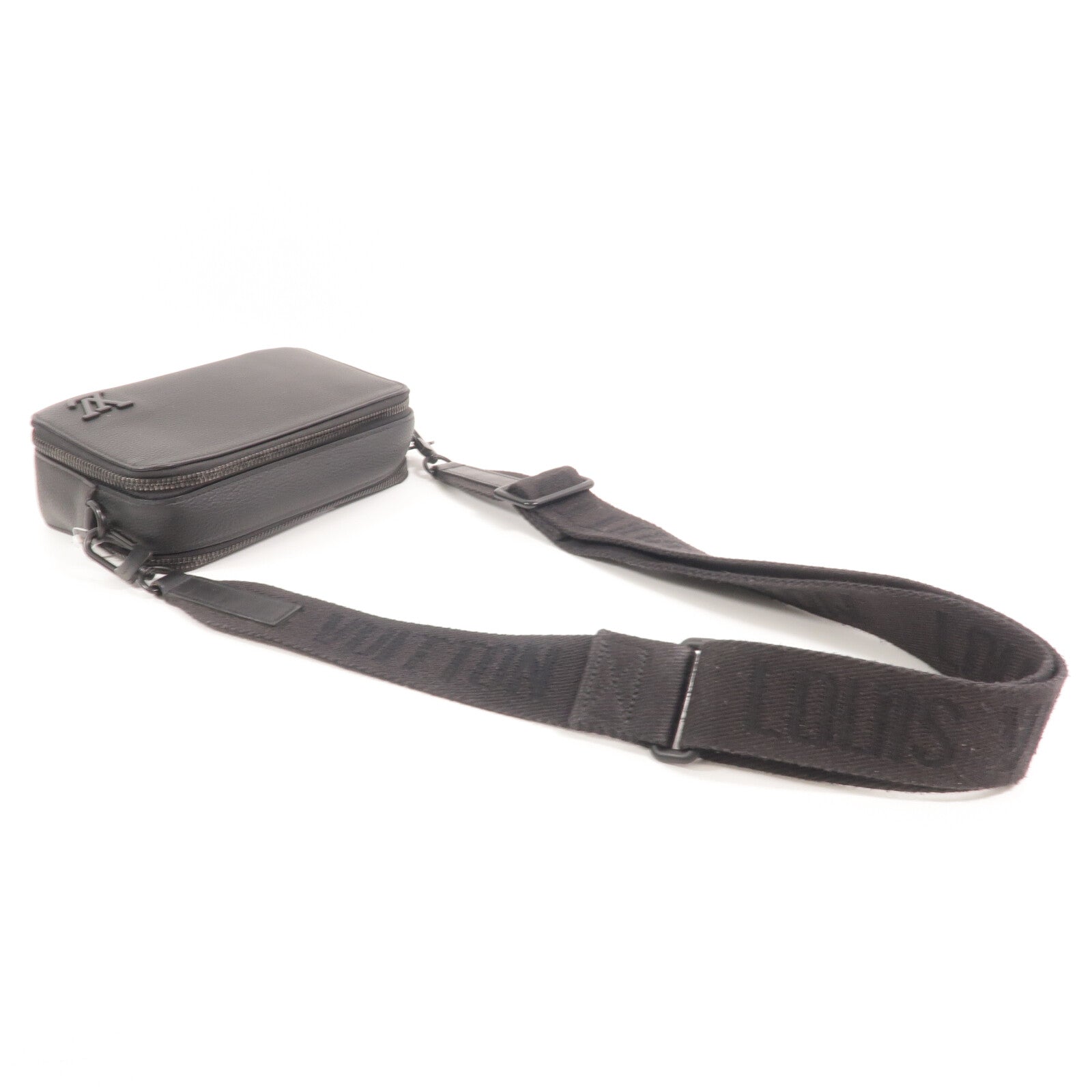 LOUIS VUITTON 牛皮皮革Alpha Wearable Wallet肩背袋