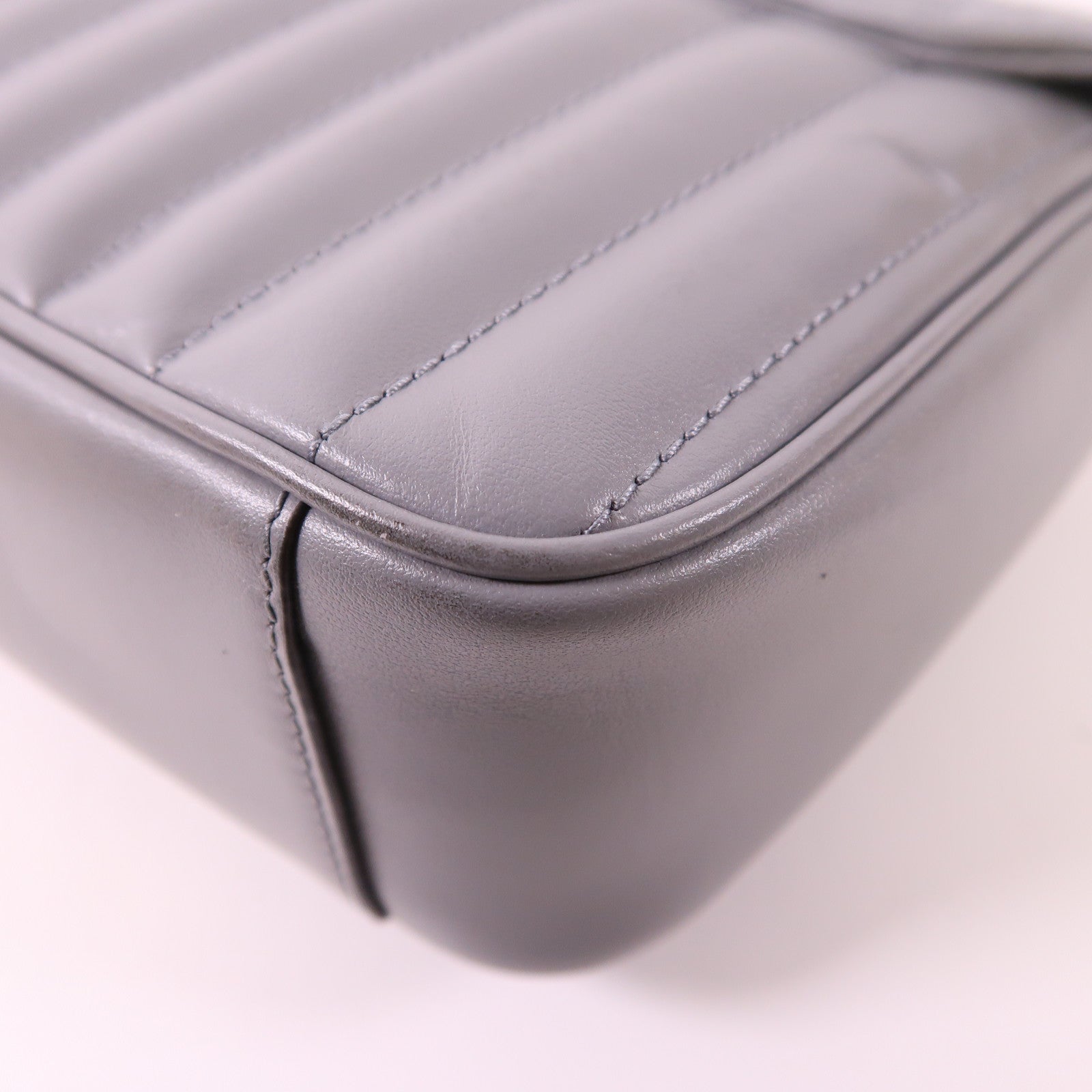 GUCCI 【激減優惠】牛皮皮革GG Marmont銀扣鏈帶肩背袋