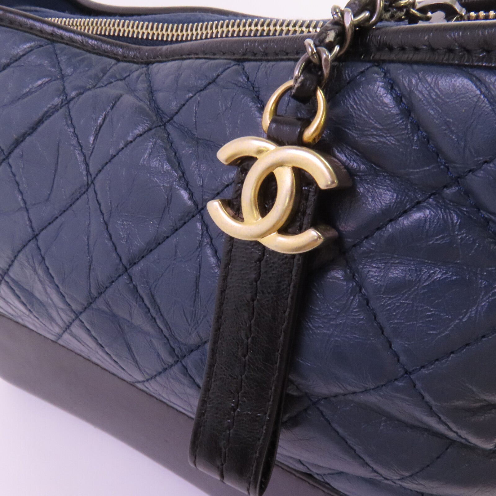 CHANEL 牛皮皮革Gabrielle Medium銀扣鏈帶肩背袋
