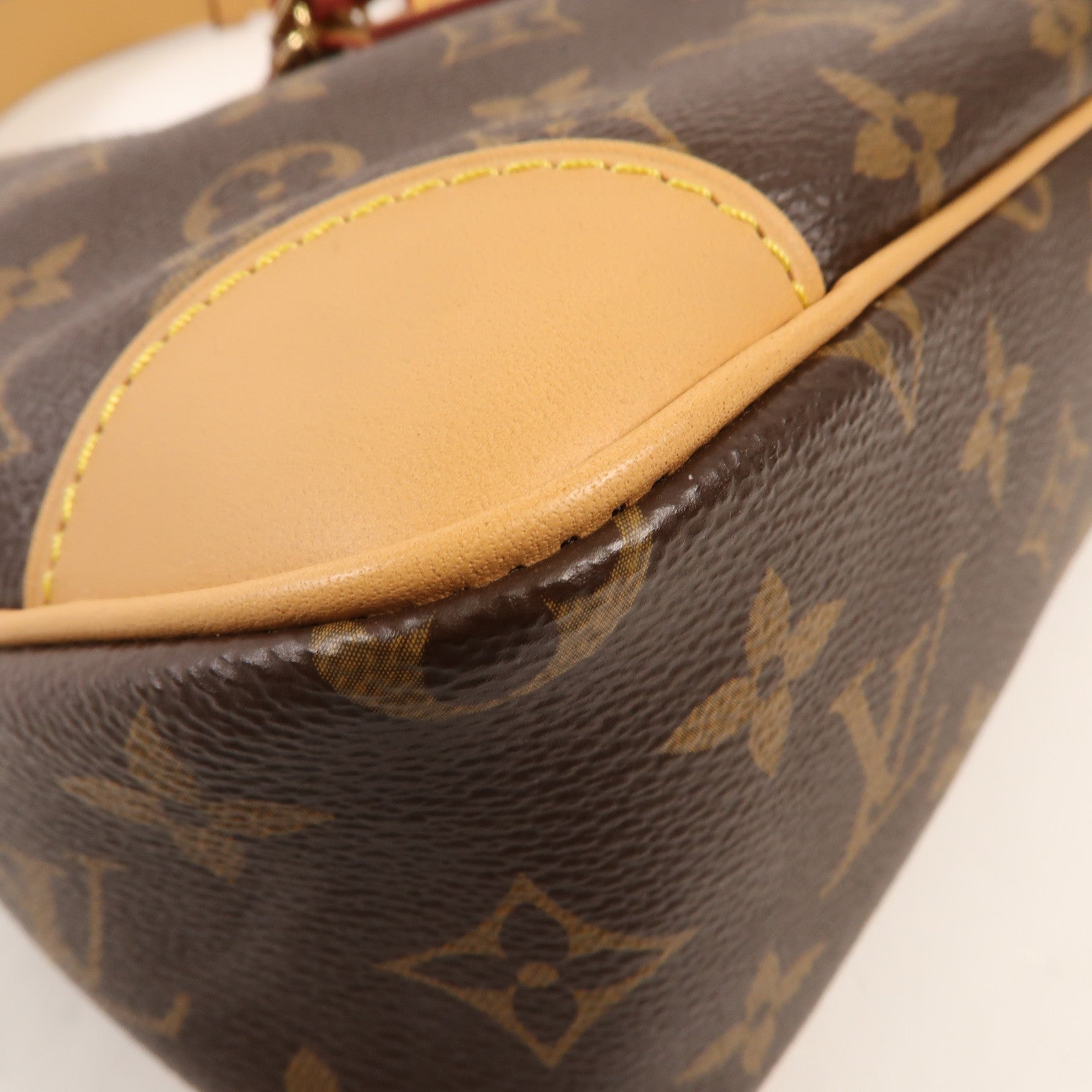 LOUIS VUITTON Monogram Odeon PM金扣肩挽袋