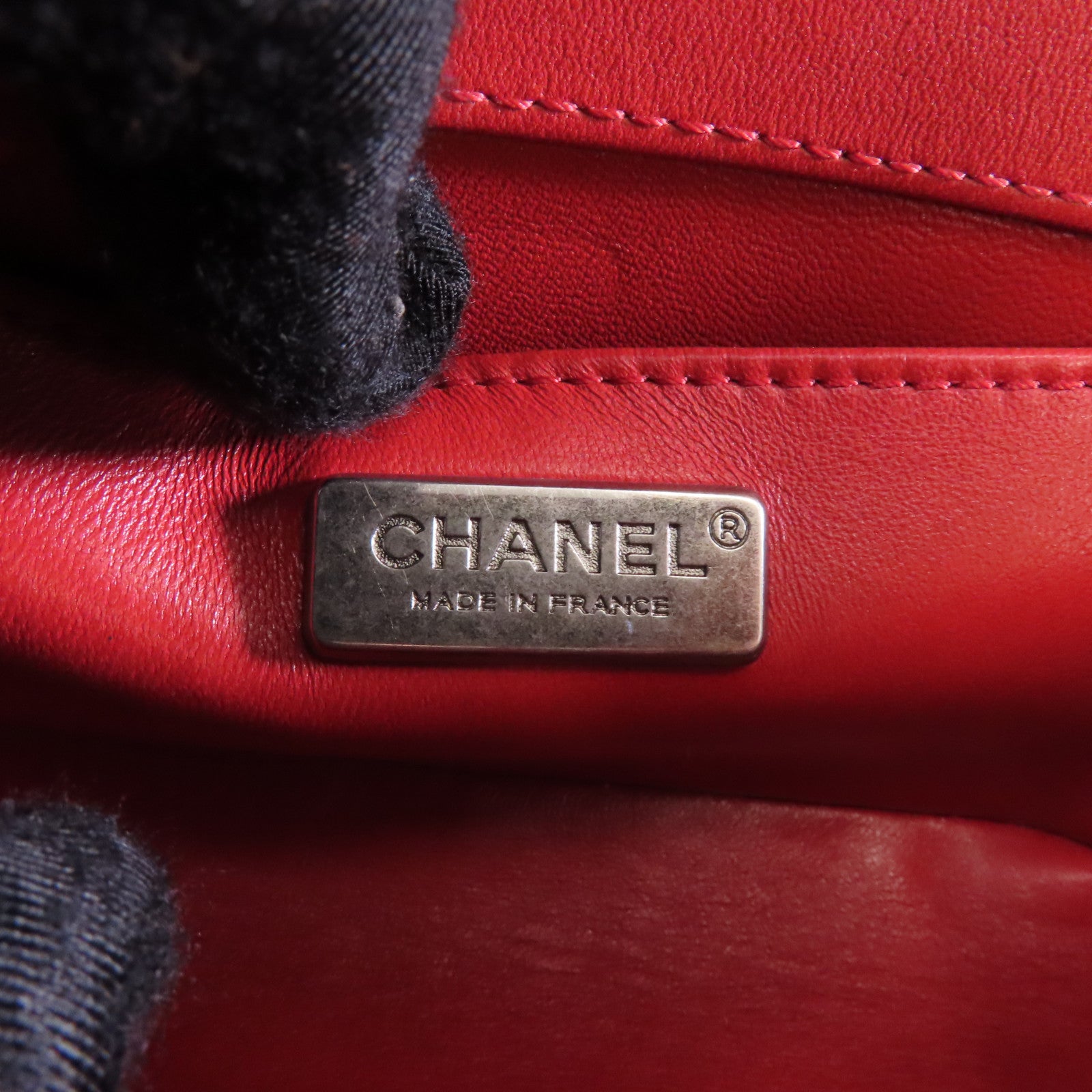 CHANEL 【激減優惠】Stingray皮革Boy Chanel銀扣鏈帶肩背袋紅色