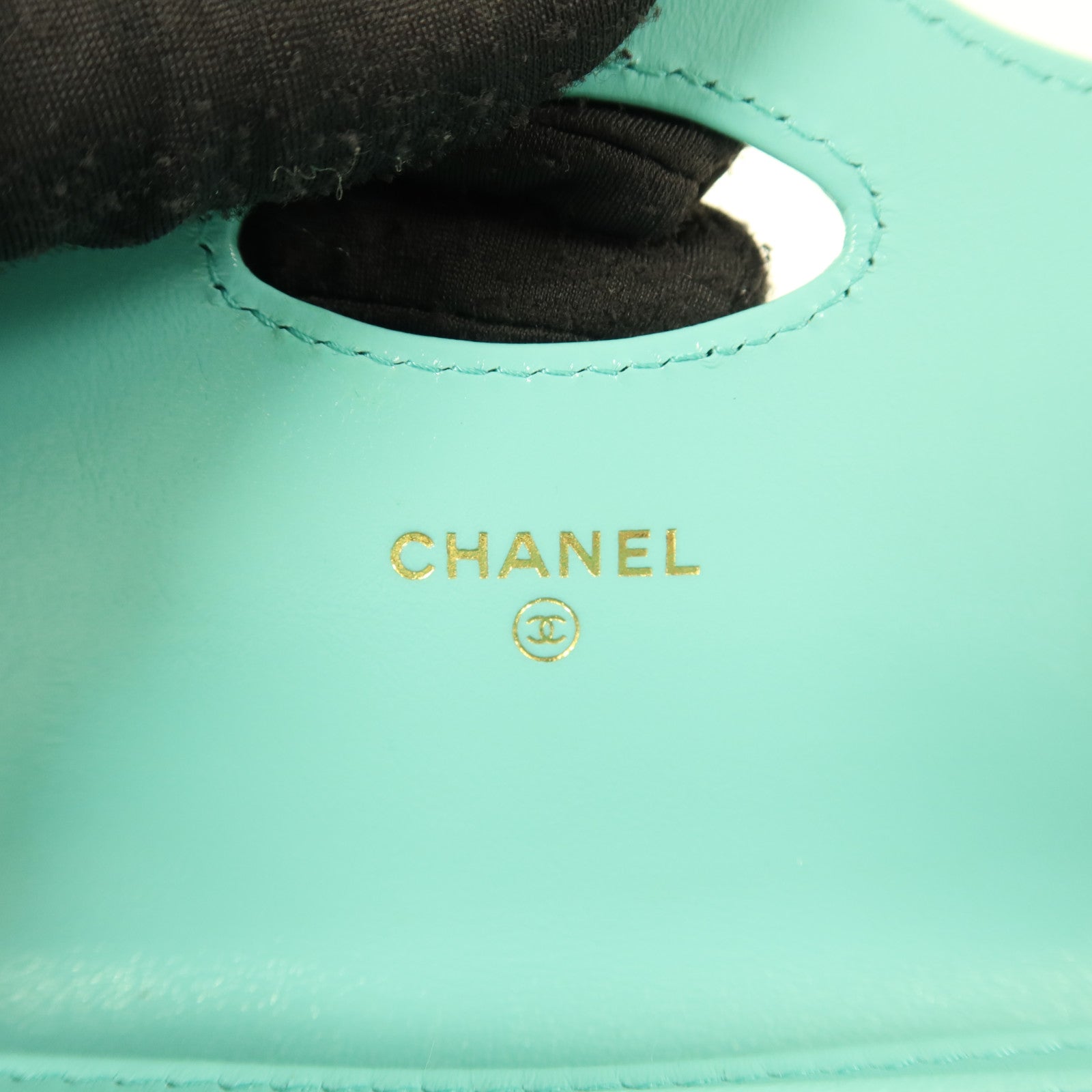 CHANEL 牛皮皮革Card Case金扣卡片套