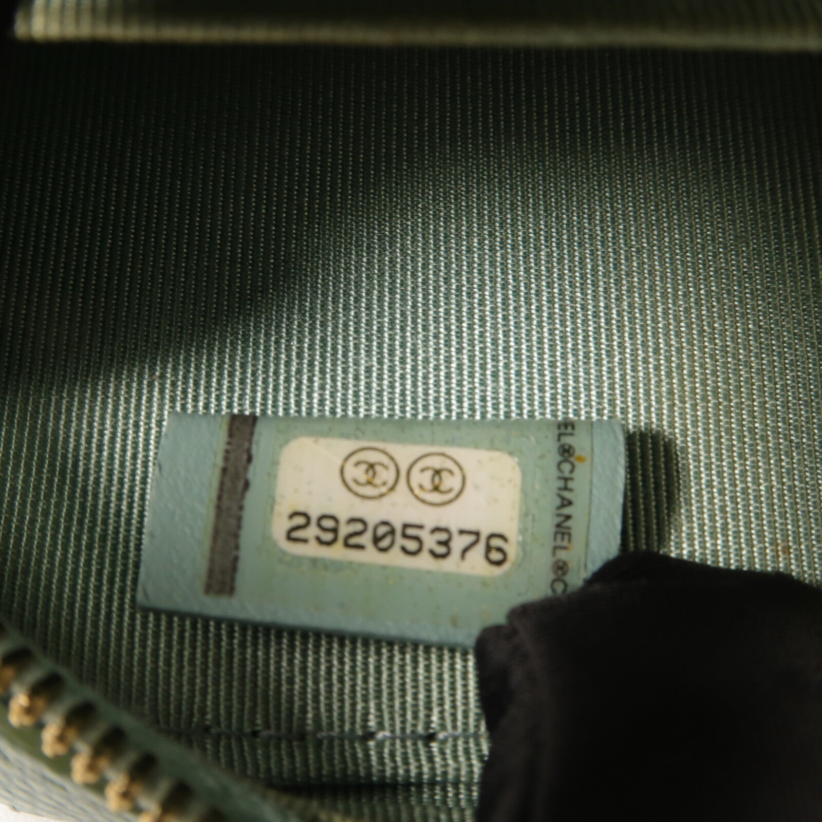 CHANEL 牛皮皮革Phone Case With Chain金扣鏈帶肩背袋