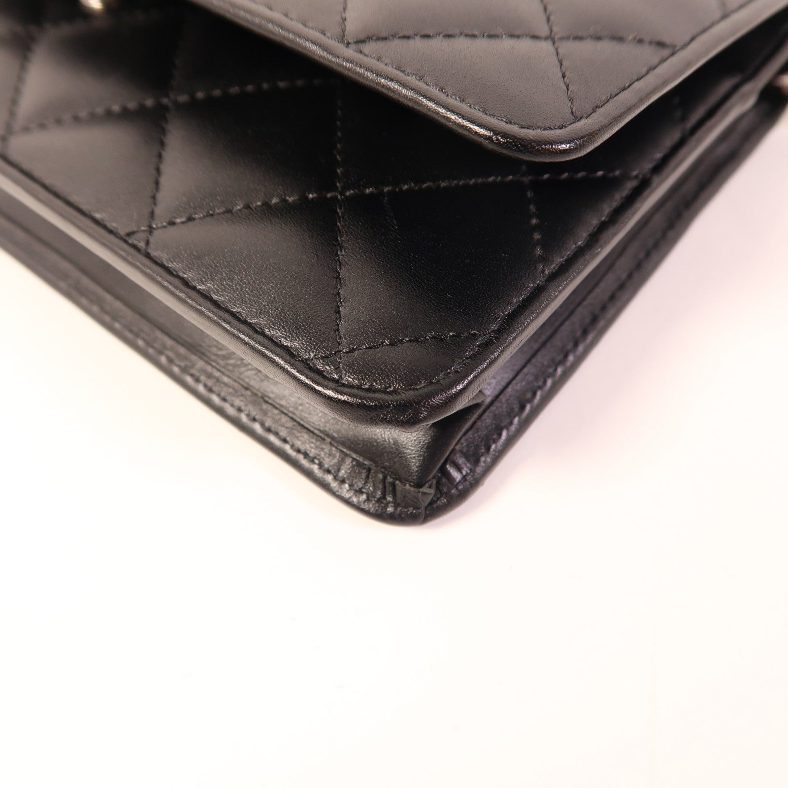 CHANEL 牛皮皮革WOC Wallet On Chain銀扣鏈帶肩背袋