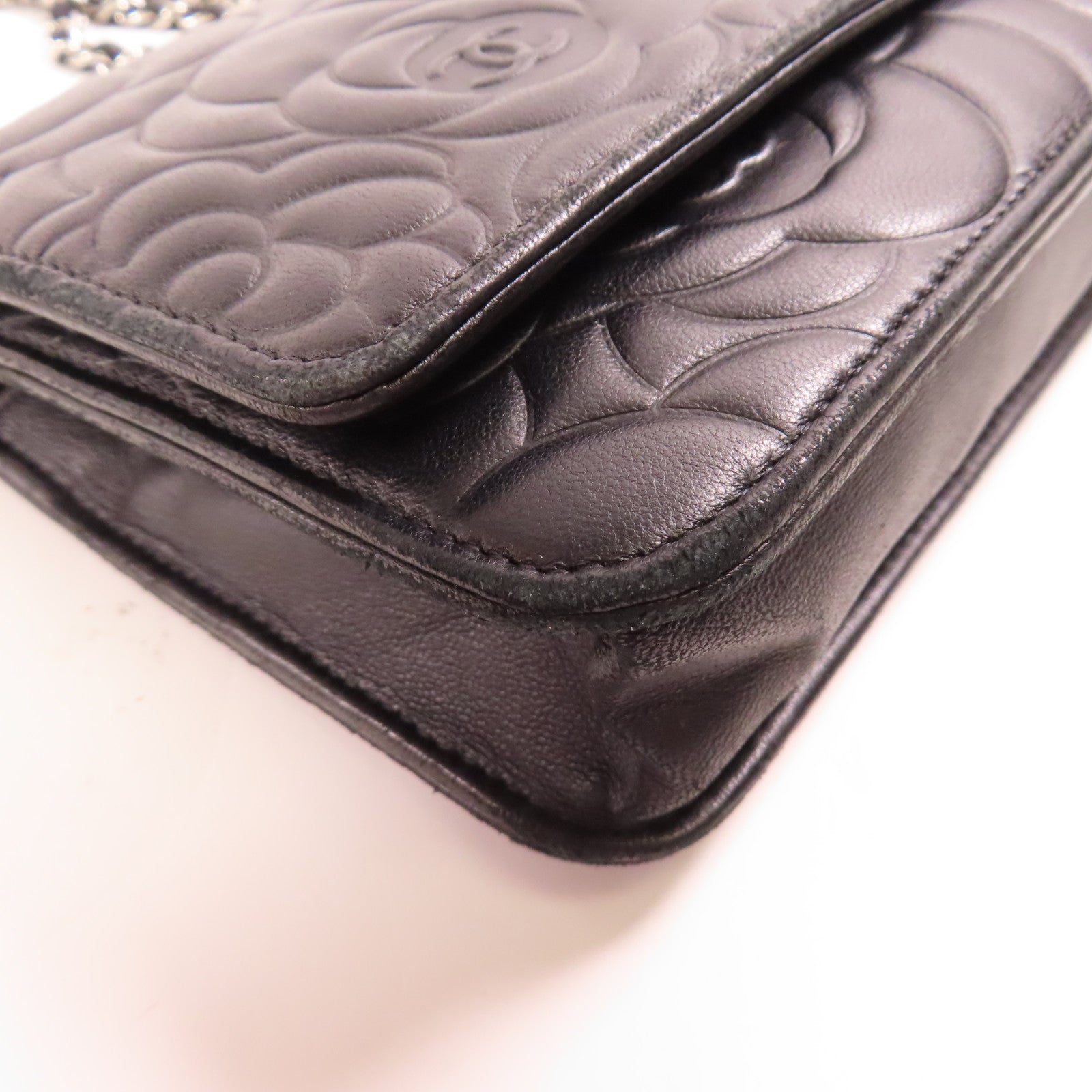 CHANEL 皮革Wallet On Chain銀扣鏈帶肩背袋