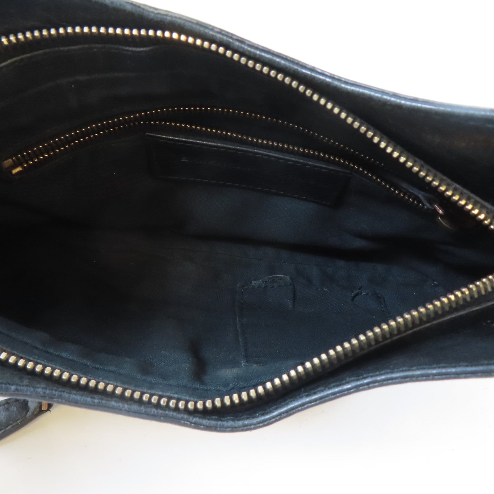 BALENCIAGA 牛皮皮革Hip Bag金扣肩背袋黑色