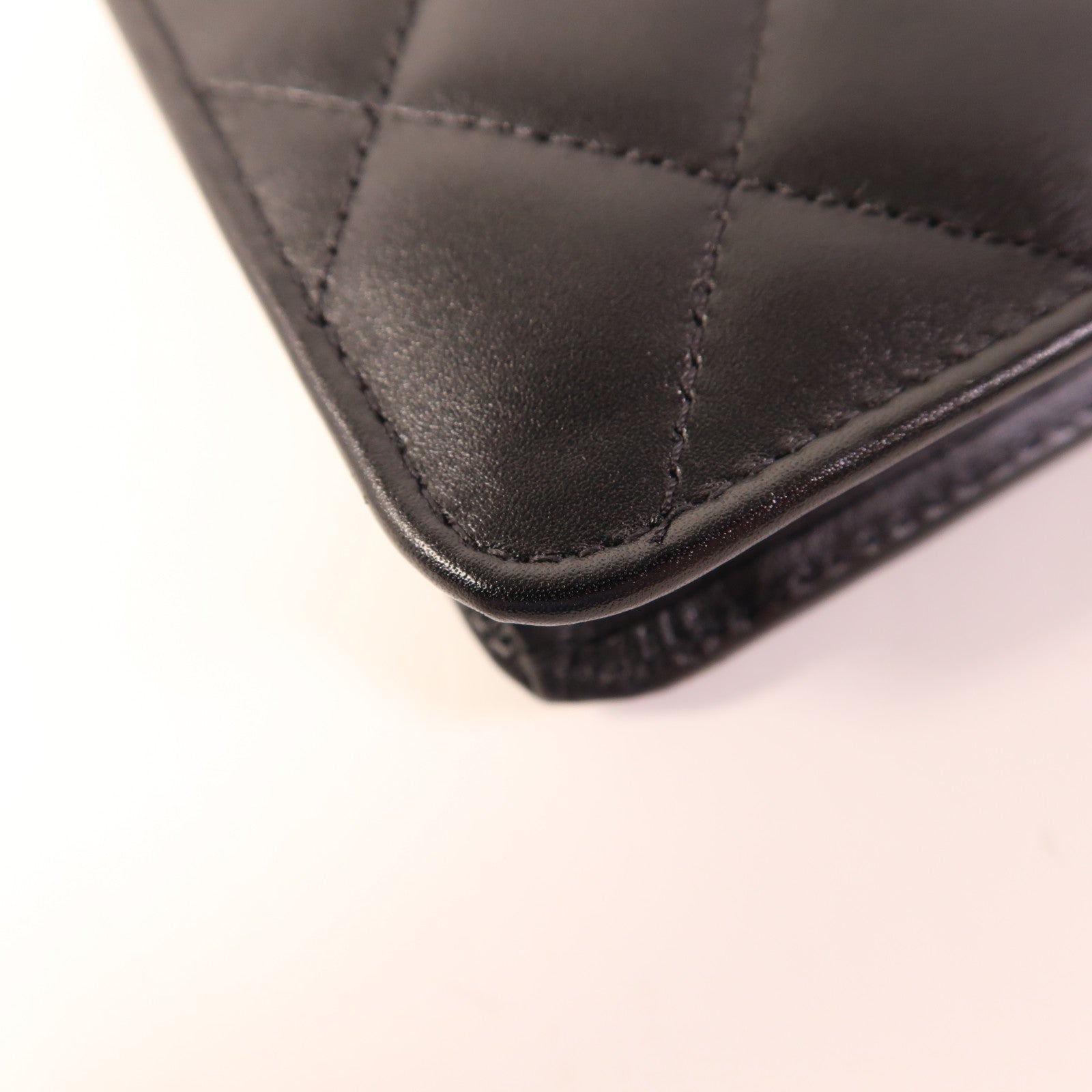 CHANEL 牛皮皮革WOC Wallet On Chain銀扣鏈帶肩背袋