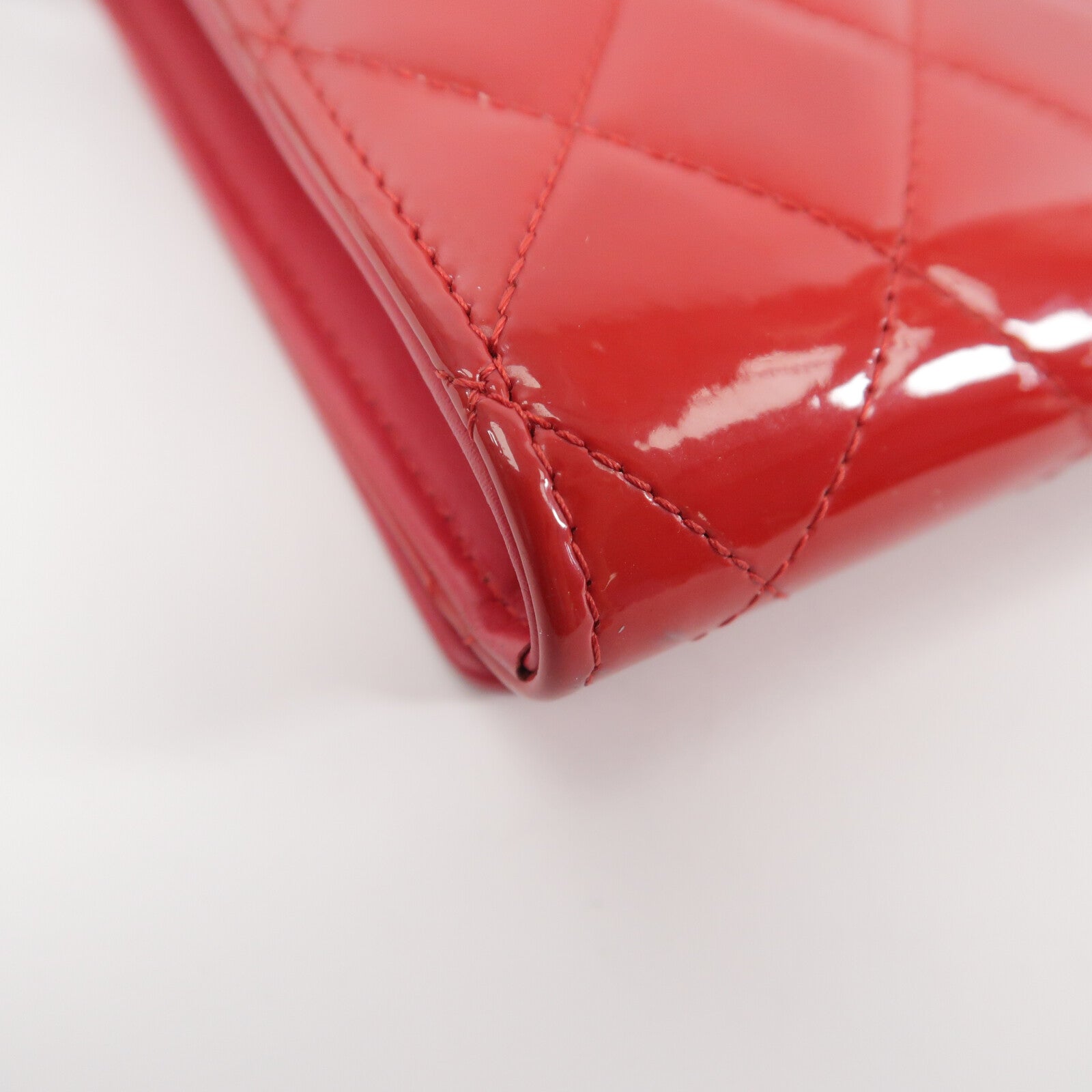 CHANEL 漆皮皮革Boy WOC Wallet On Chain鏈帶肩背袋