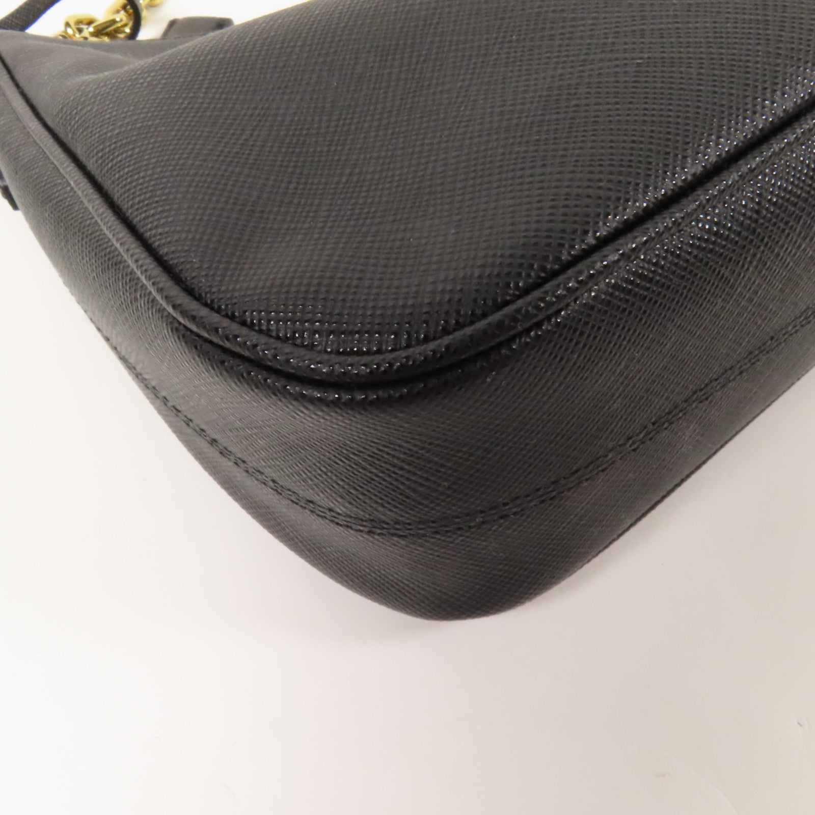 PRADA 【激減優惠】Saffinao皮革金扣手挽肩背兩用袋