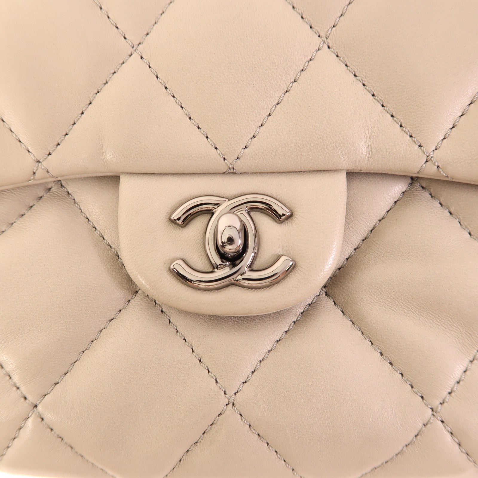 CHANEL 皮革Chain Shoulder銀扣鏈帶肩背袋