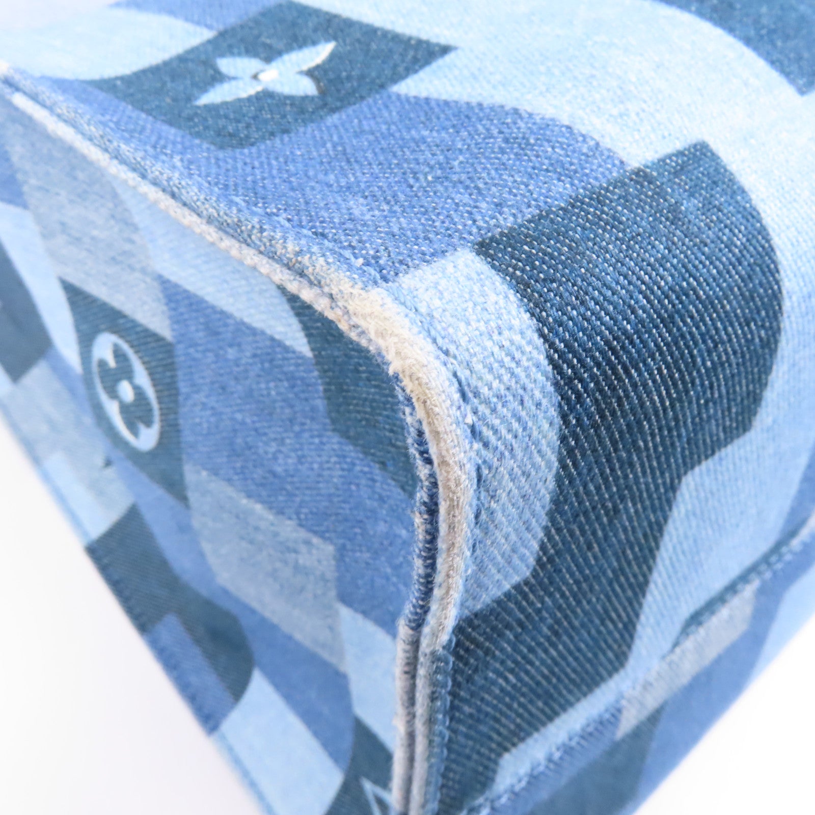 LOUIS VUITTON 【激減優惠】Monogram Denim OnTheGo金扣手挽肩背兩用袋藍色/紅色