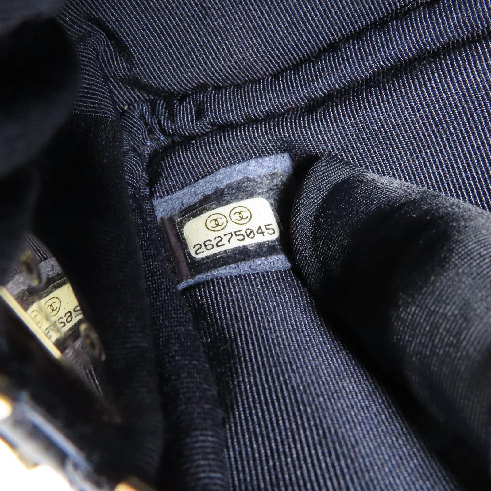 CHANEL 牛皮皮革Shoulder Bag金扣鏈帶肩背袋