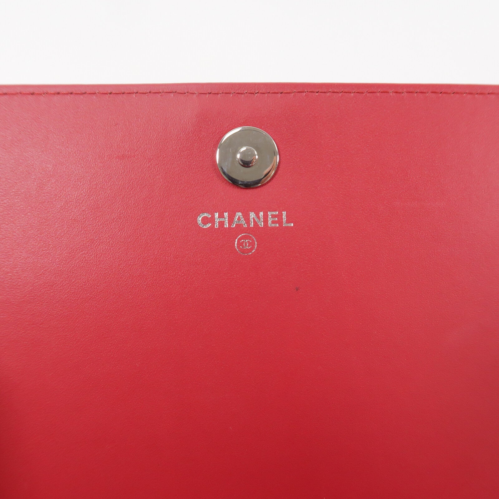 CHANEL 漆皮皮革Boy WOC Wallet On Chain鏈帶肩背袋