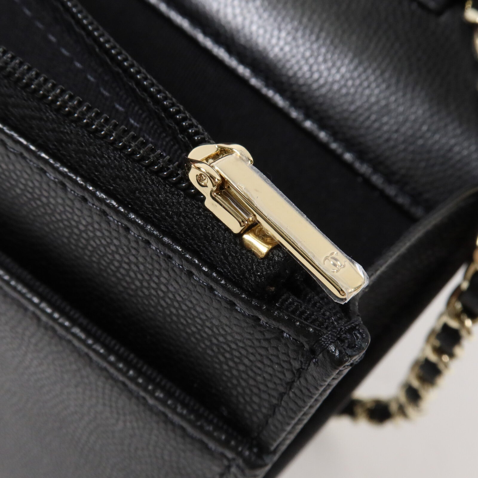 CHANEL 牛皮皮革Wallet On Chain鏈帶肩背袋