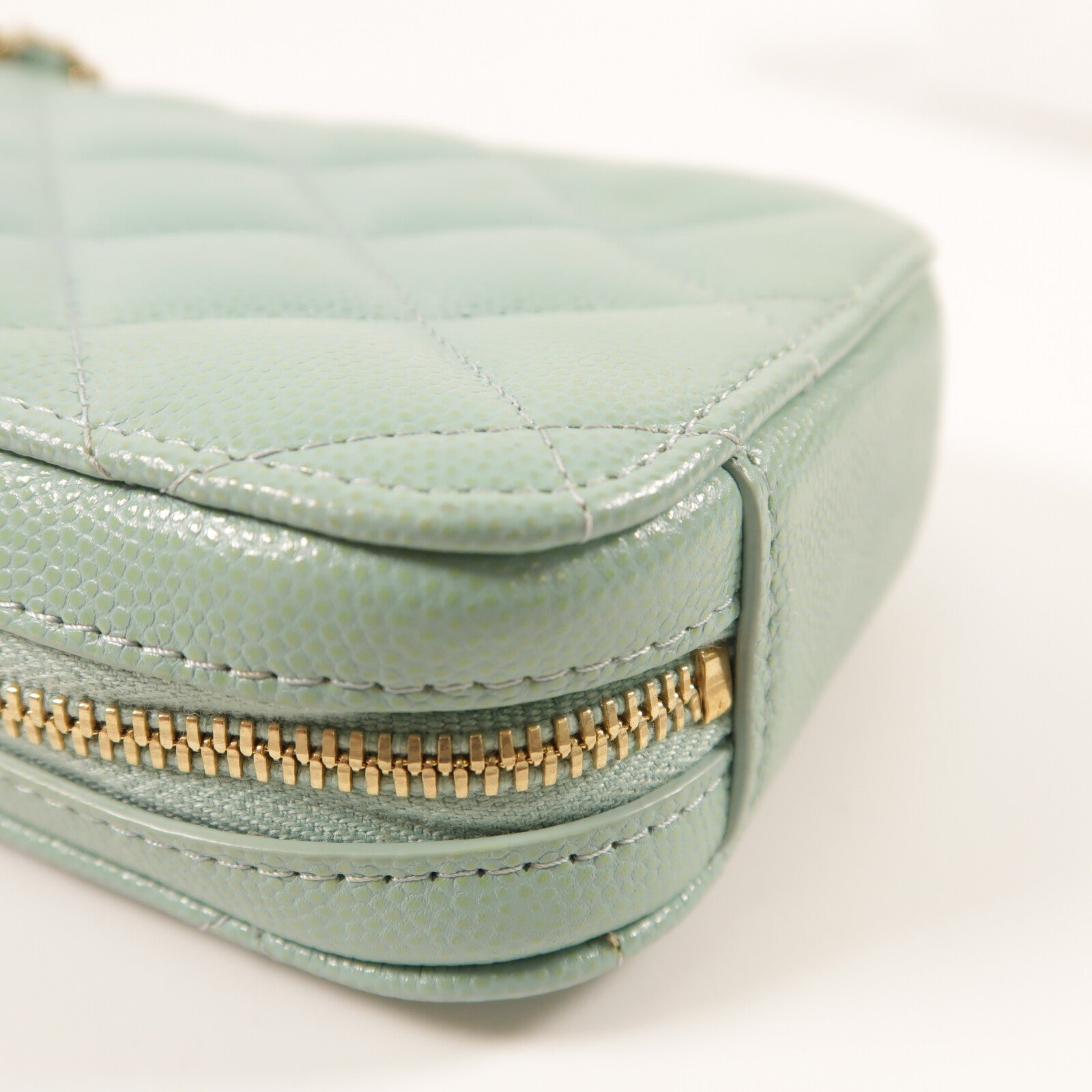 CHANEL 牛皮皮革Phone Case With Chain金扣鏈帶肩背袋