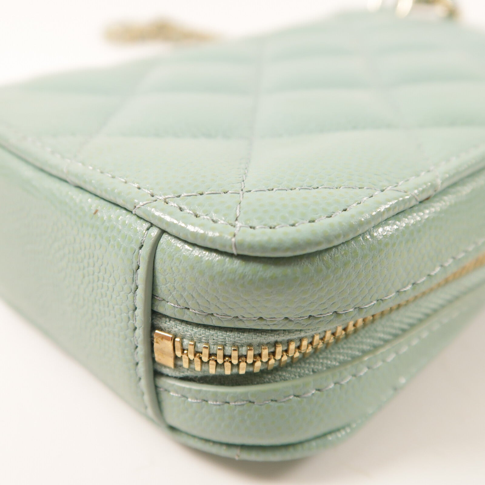 CHANEL 牛皮皮革Phone Case With Chain金扣鏈帶肩背袋