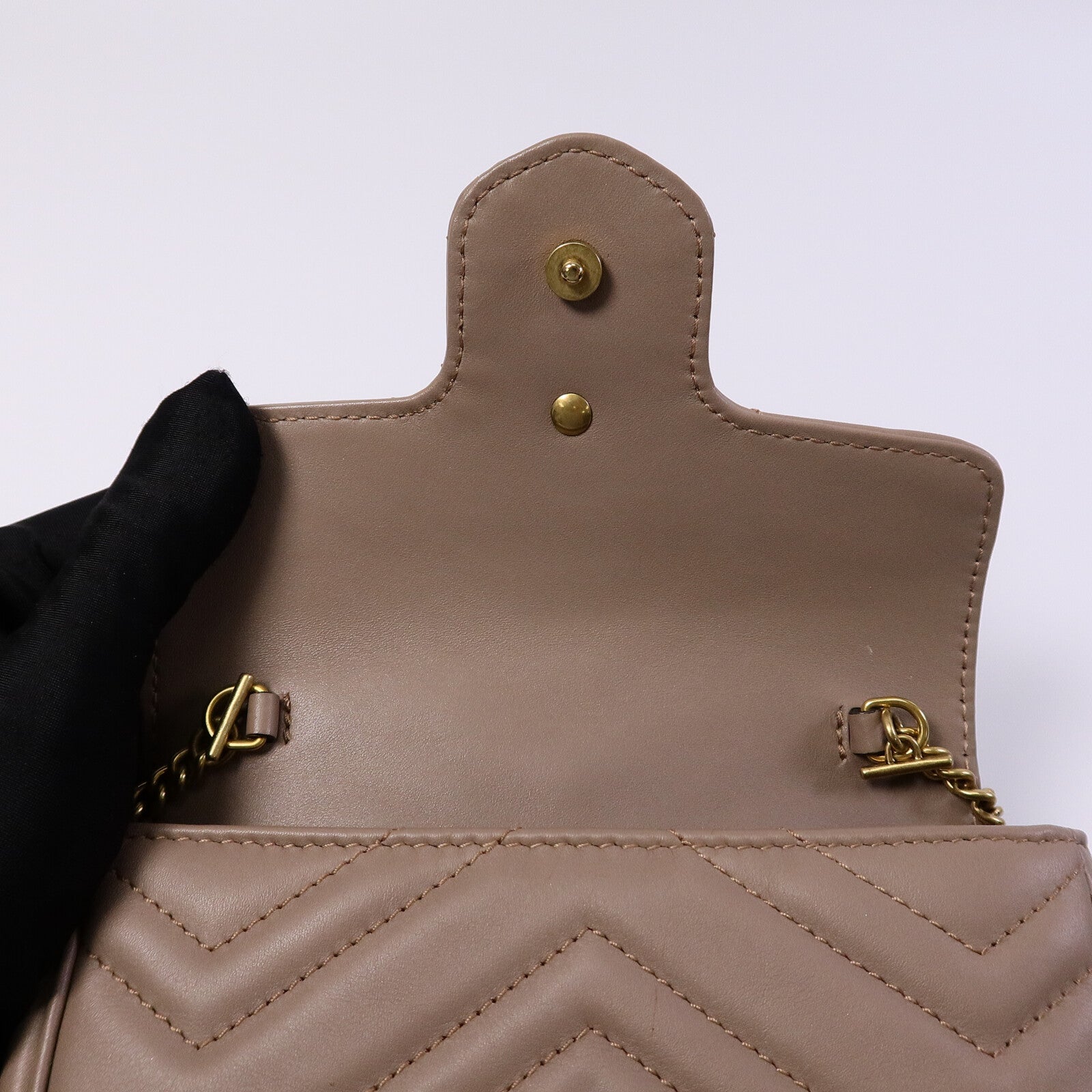 GUCCI 牛皮皮革GG Marmont Super Mini鏈帶肩背袋