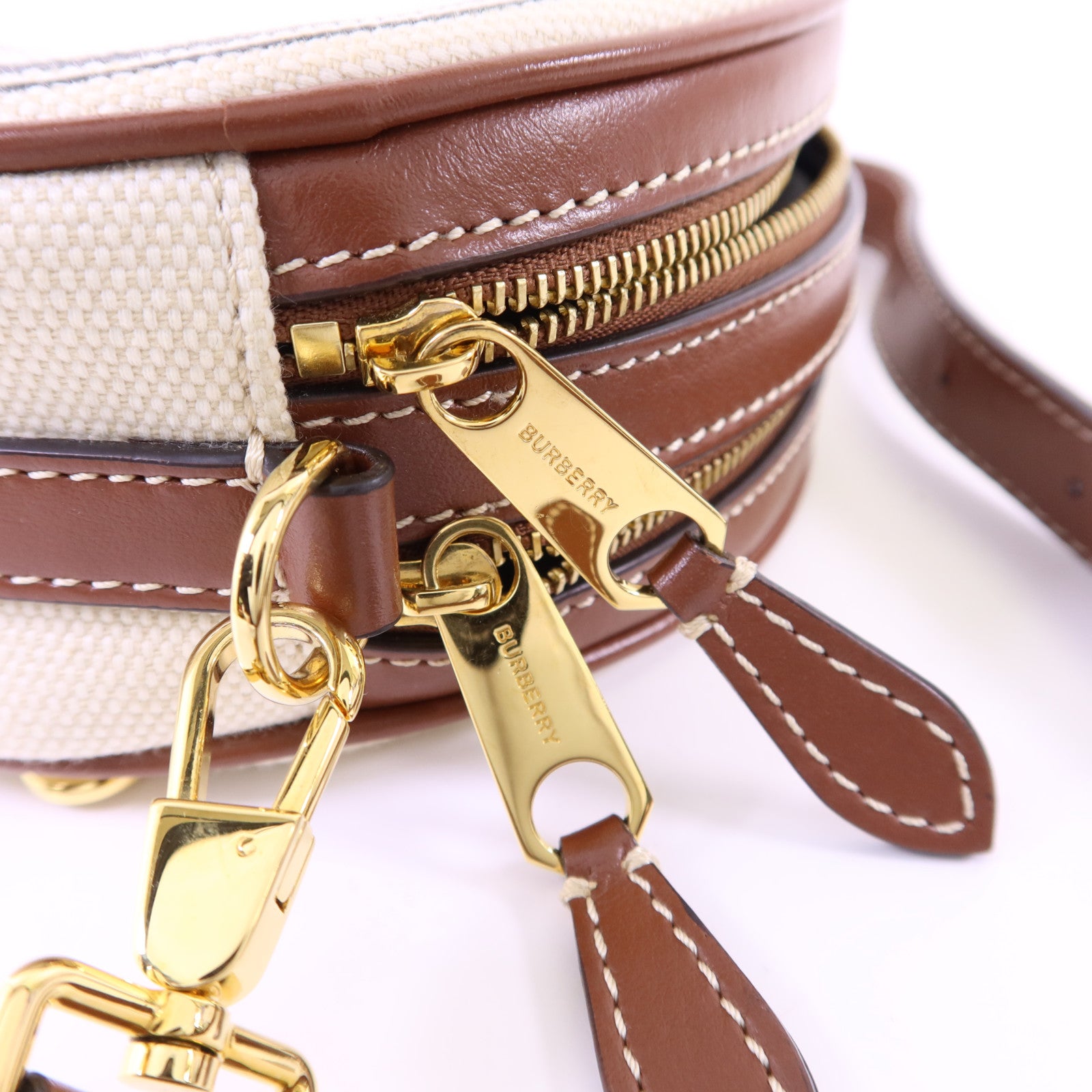 BURBERRY 帆布Louise金扣肩背袋