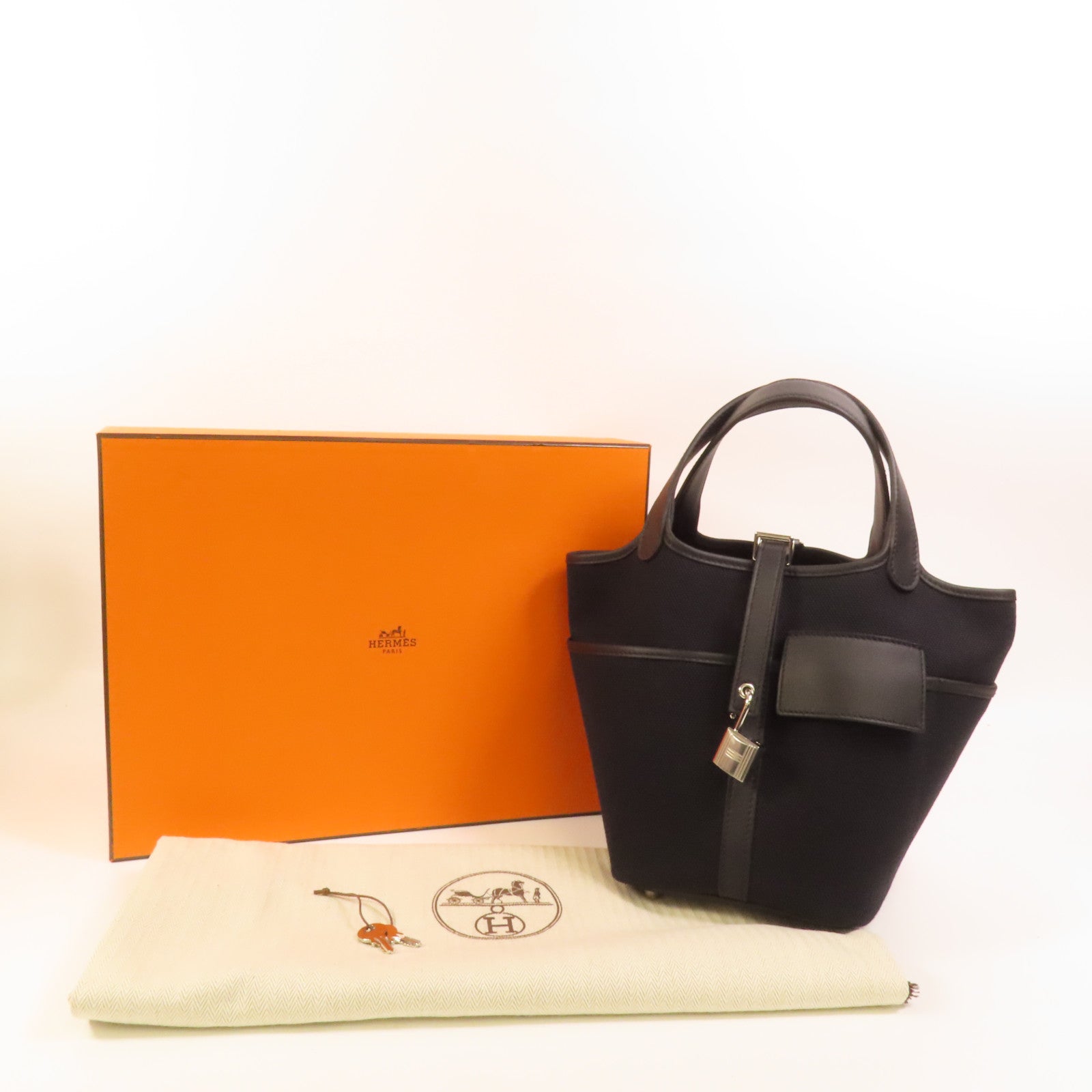 HERMES 帆布Picotin Cago PM銀扣手挽袋Noir