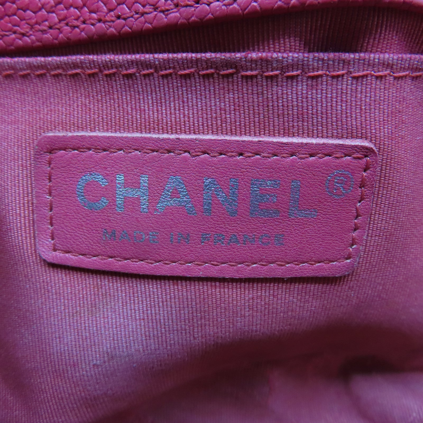 CHANEL 【清倉大減價】Caviar皮革Boy Chanel銀扣肩背袋紅色