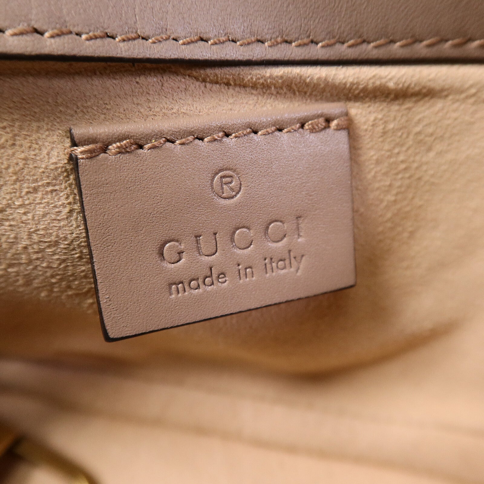GUCCI 牛皮皮革GG Marmont Super Mini鏈帶肩背袋