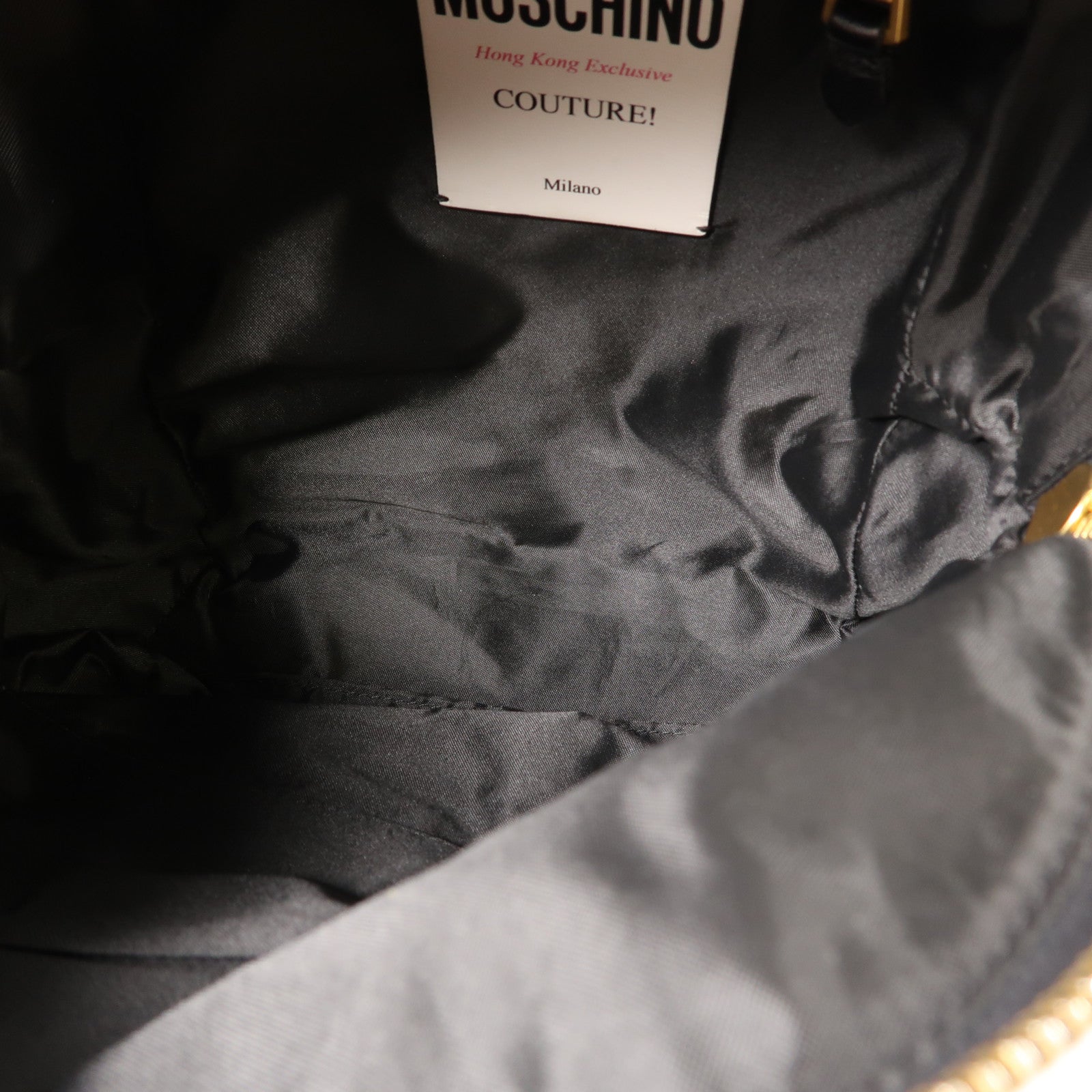 MOSCHINO 牛皮皮革Backpack金扣背包黑色