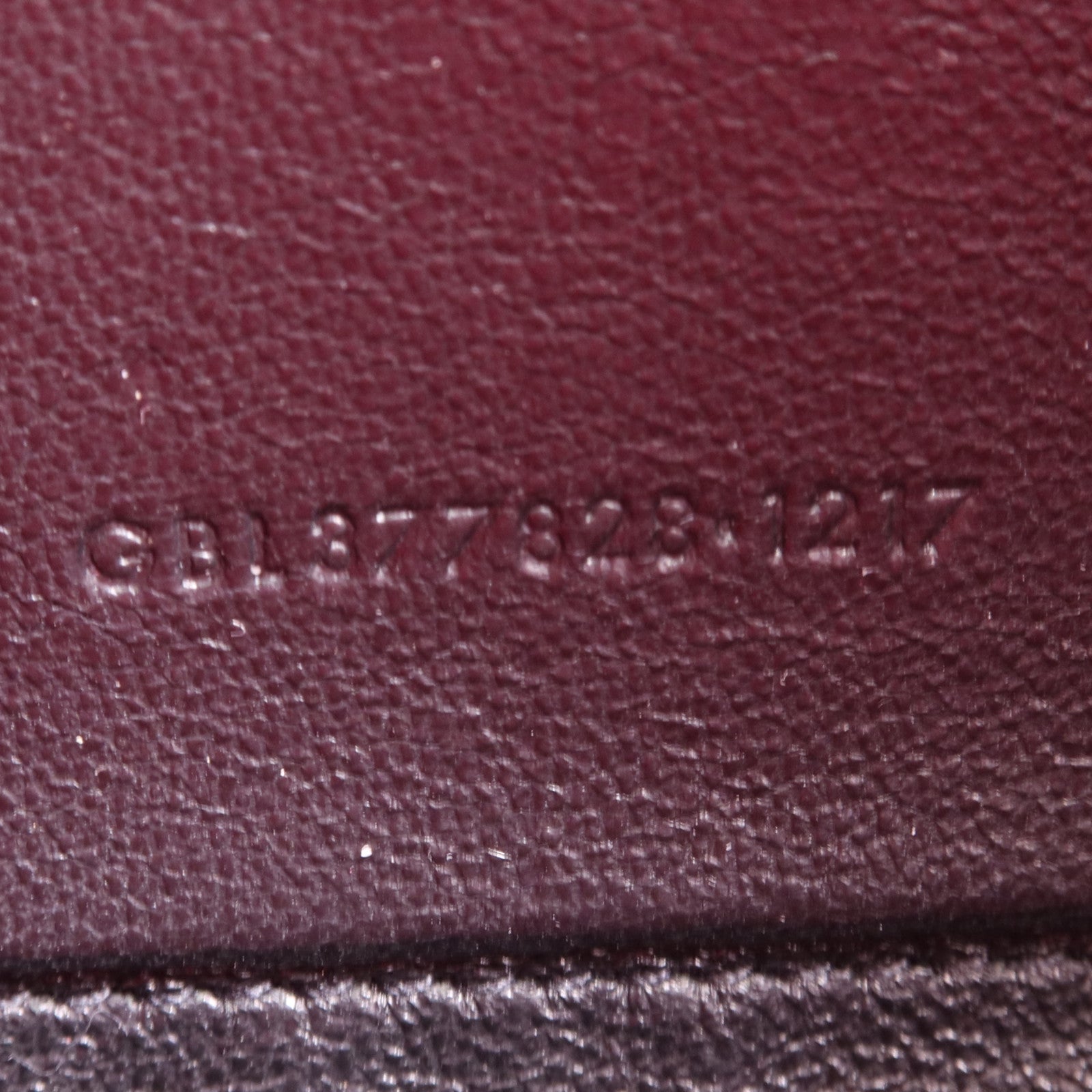 SAINT LAURENT 牛皮皮革Chain Shoulder金扣鏈帶肩背袋