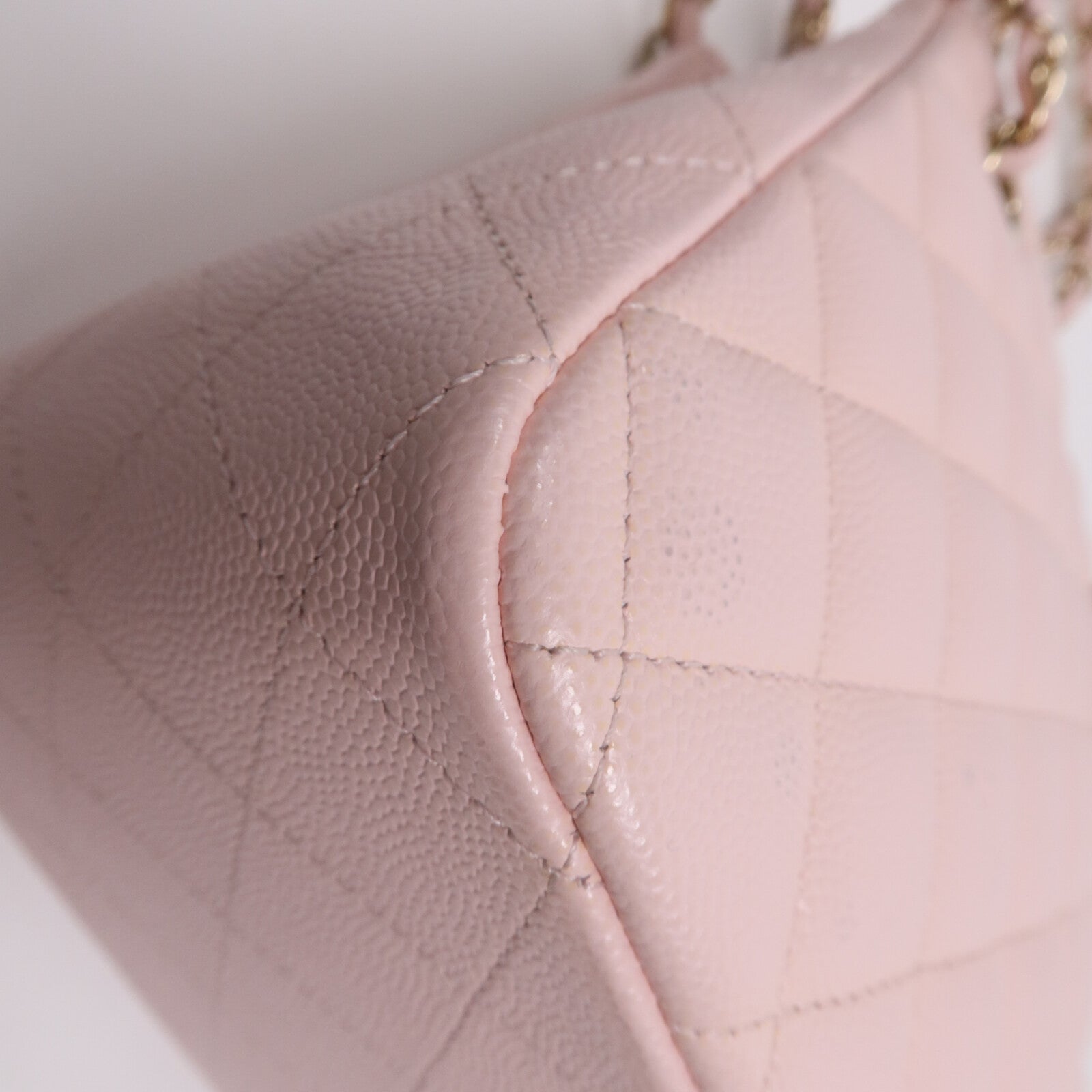 CHANEL 牛皮皮革Shoulder Bag金扣鏈帶肩背袋