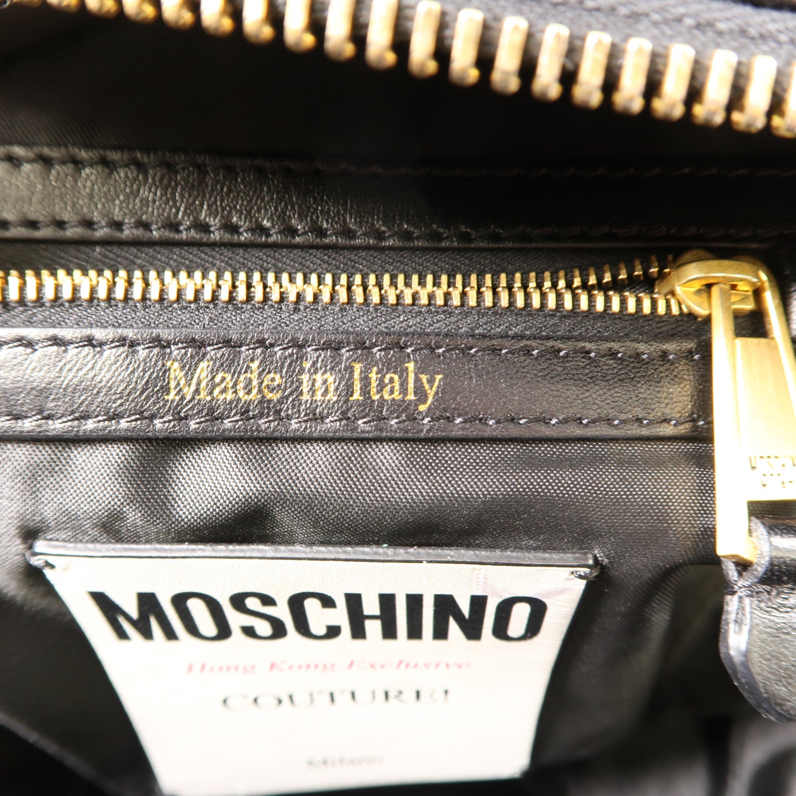 MOSCHINO 牛皮皮革Backpack金扣背包黑色