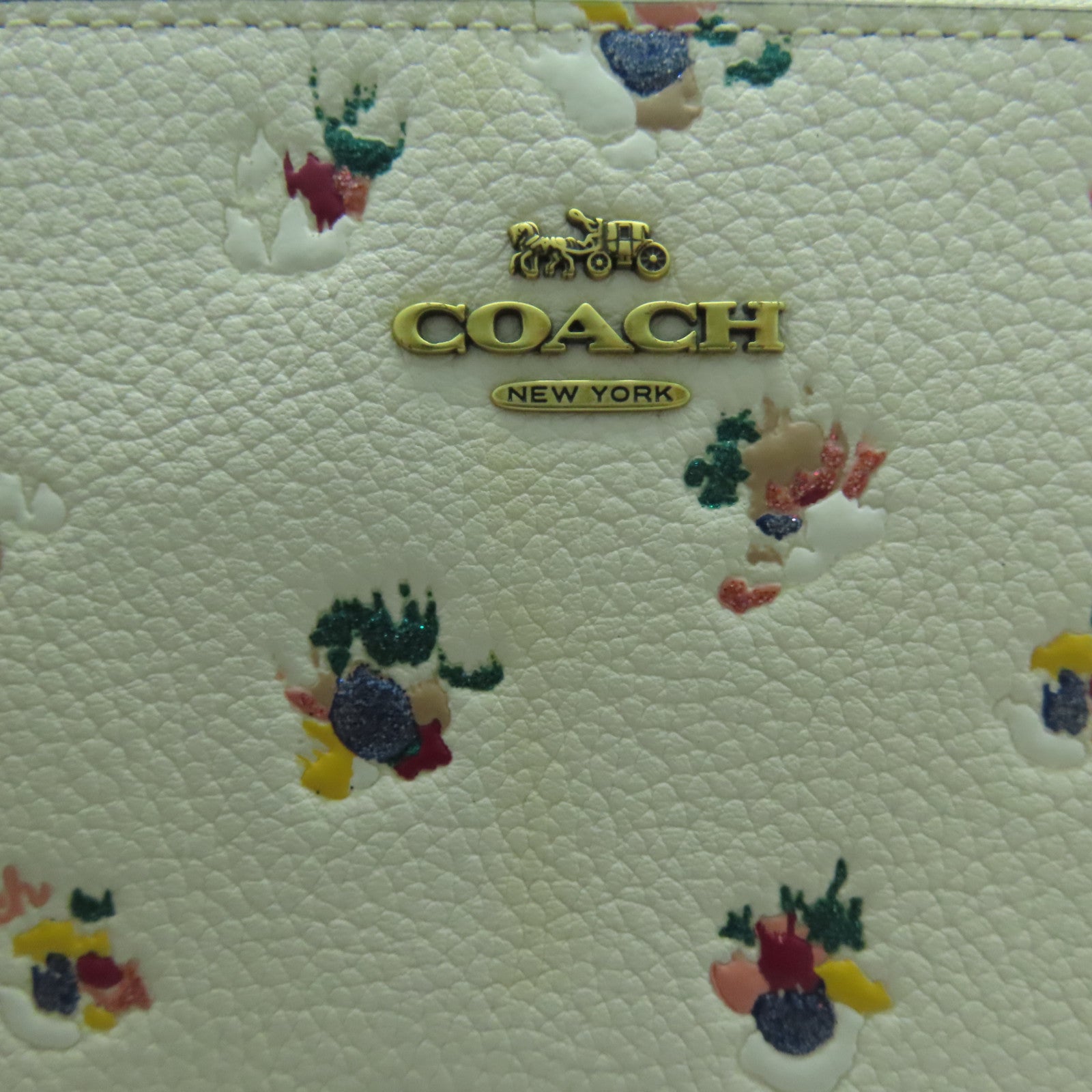COACH 牛皮皮革Pouch金扣錢包/手拿包米色