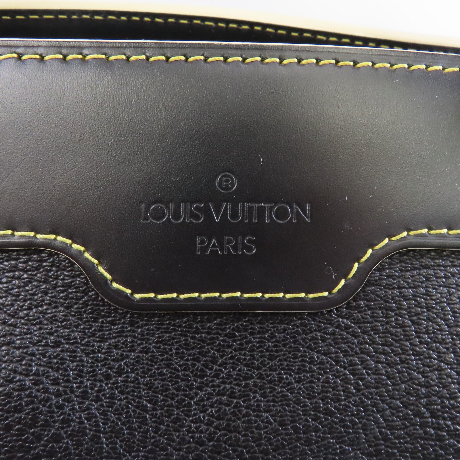 LOUIS VUITTON Suhari皮革Le Radieux金扣手挽袋黑色