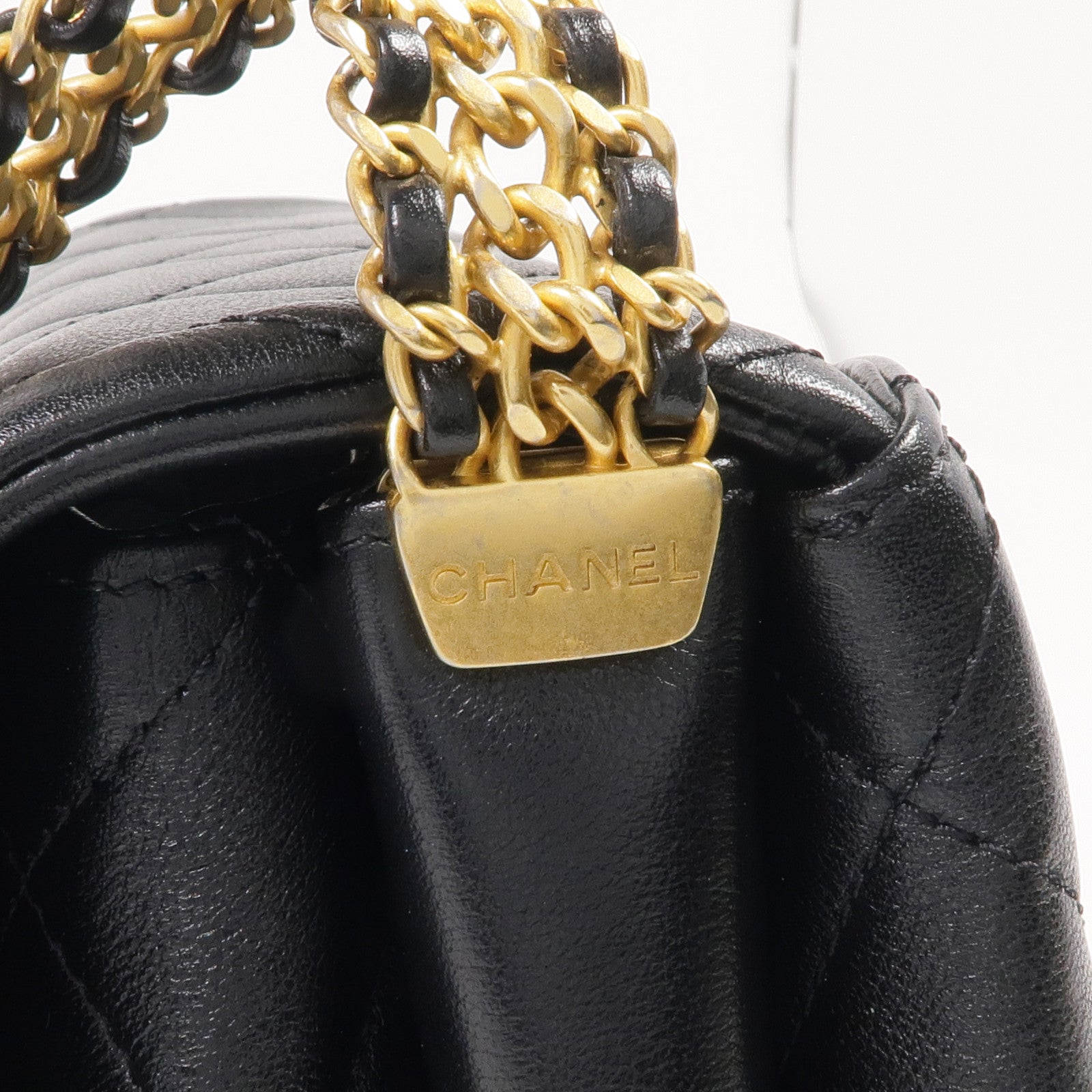CHANEL 牛皮皮革Chain Shoulder金扣鏈帶肩背袋