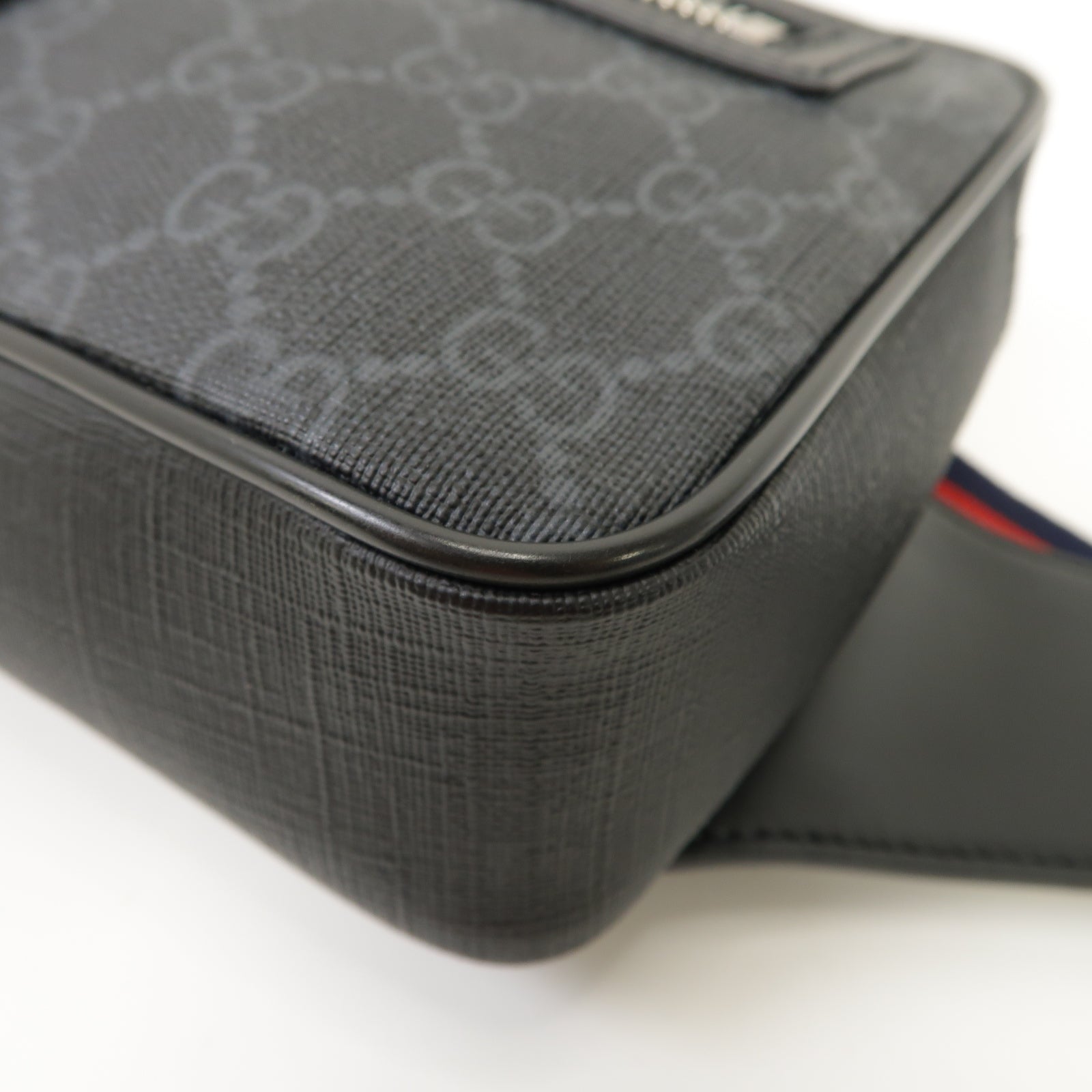 GUCCI 塗層帆布GG Waist Bag銀扣腰包黑色