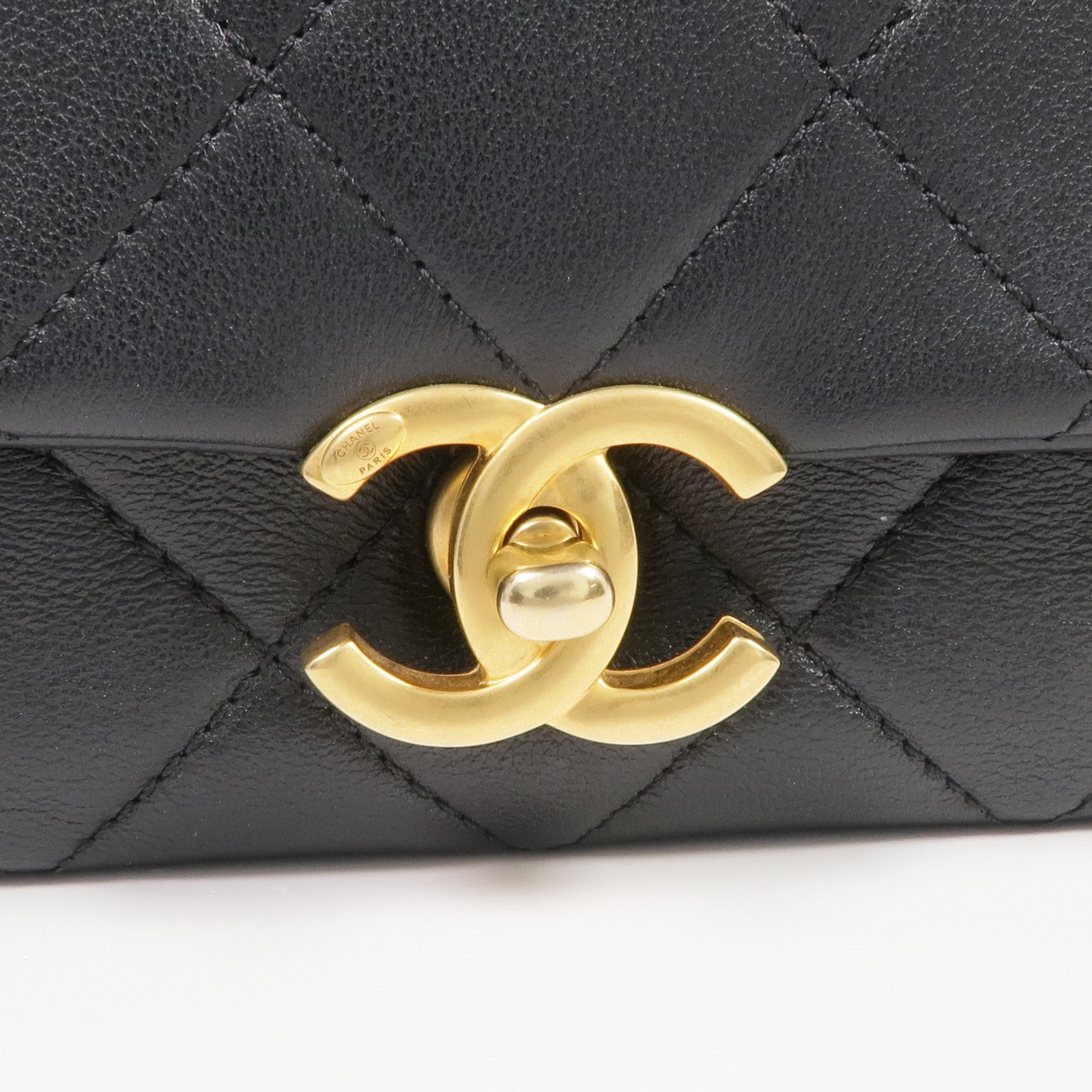 CHANEL 牛皮皮革Chain Shoulder金扣鏈帶肩背袋