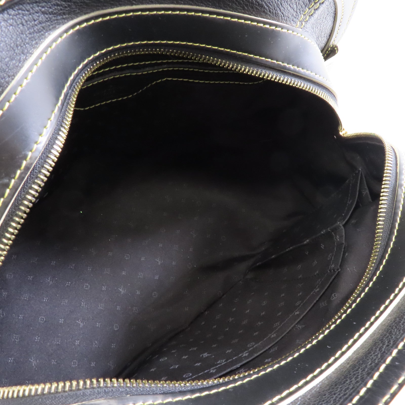 LOUIS VUITTON Suhari皮革Le Radieux金扣手挽袋黑色