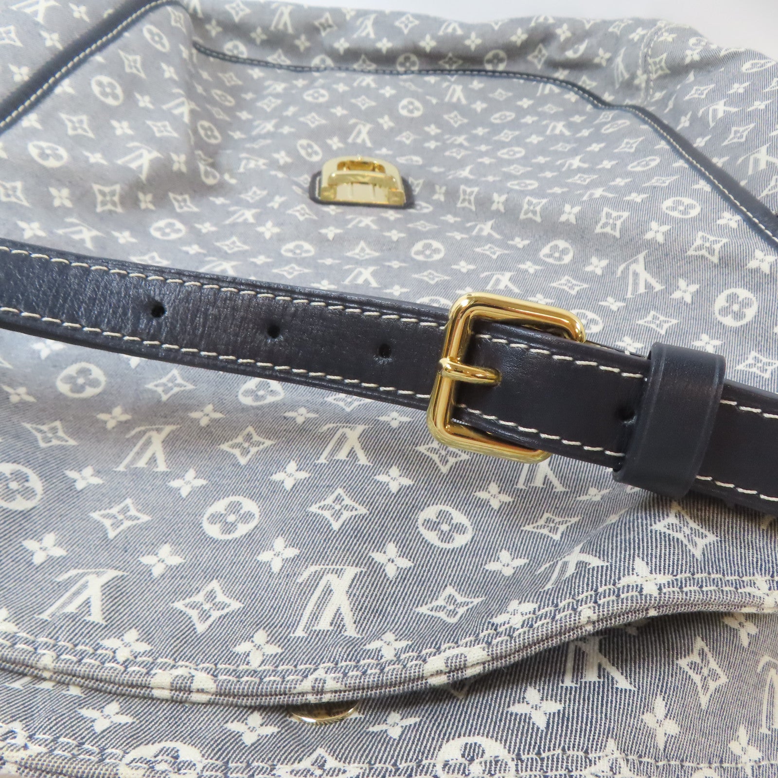 LOUIS VUITTON Monogram Idylle Mini Romance金扣肩背袋灰色