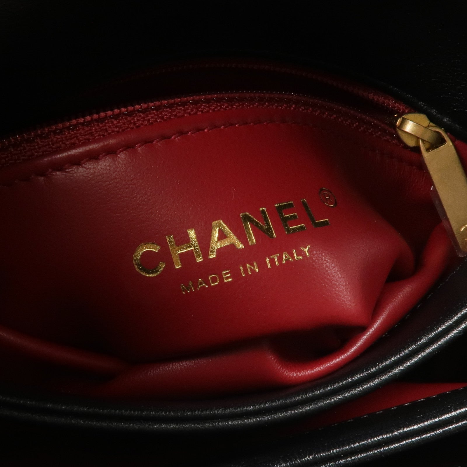 CHANEL 牛皮皮革Chain Shoulder金扣鏈帶肩背袋