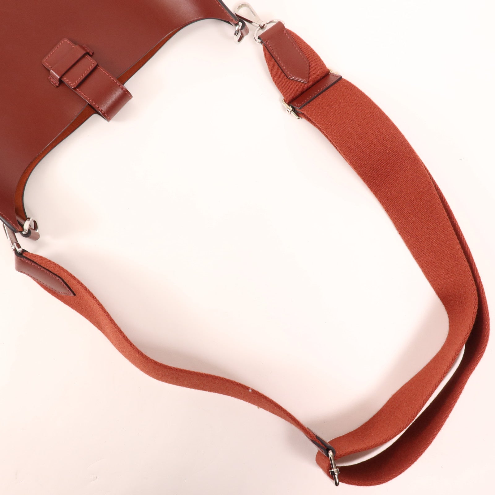 HERMES Vache Hunter皮革Evelyne Sellier 29銀扣肩背袋Rouge H