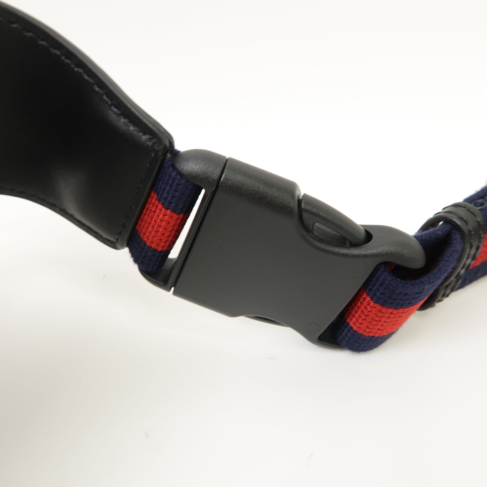 GUCCI 塗層帆布GG Waist Bag銀扣腰包黑色