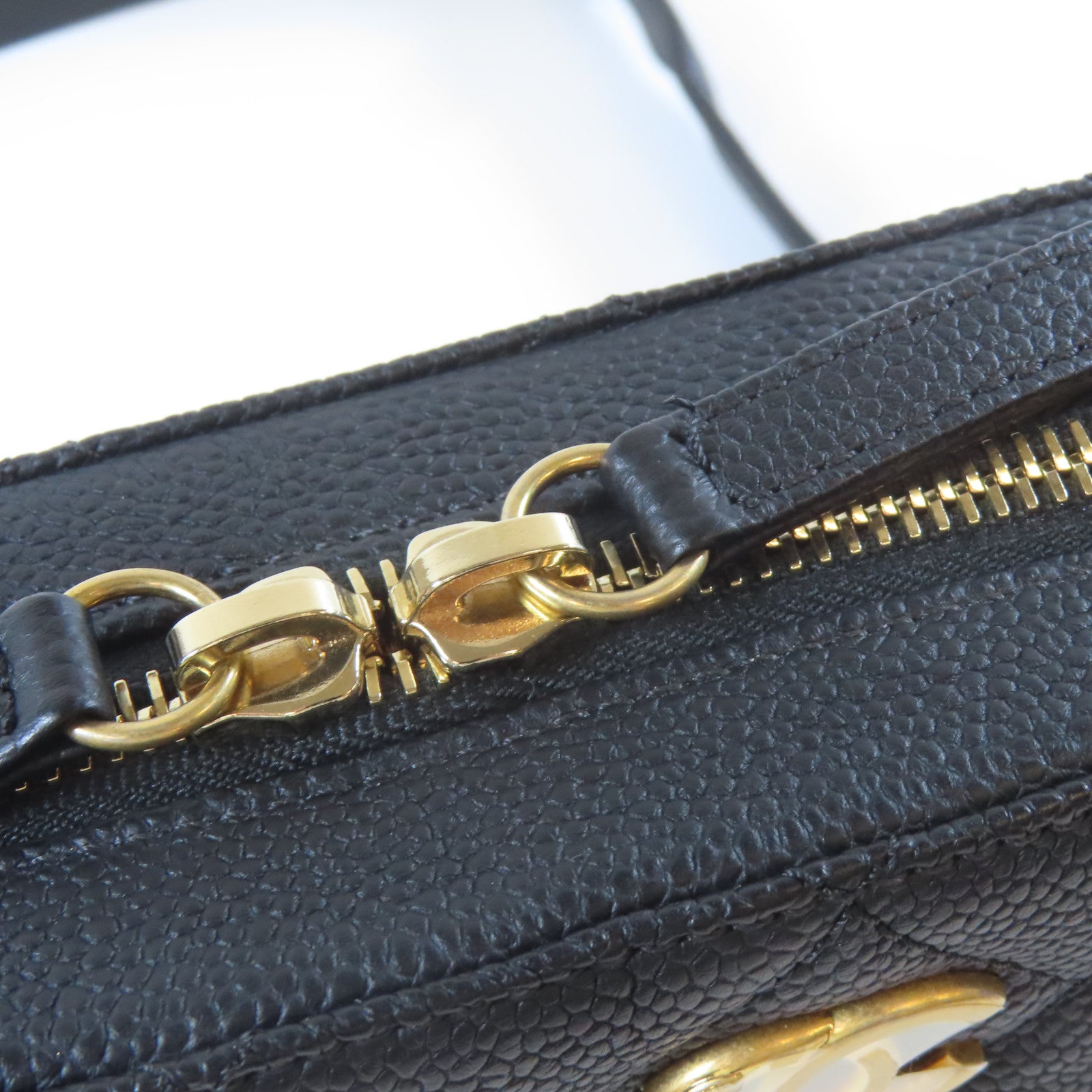 CHANEL 菱格Caviar皮革Waist Bag金扣腰包黑色