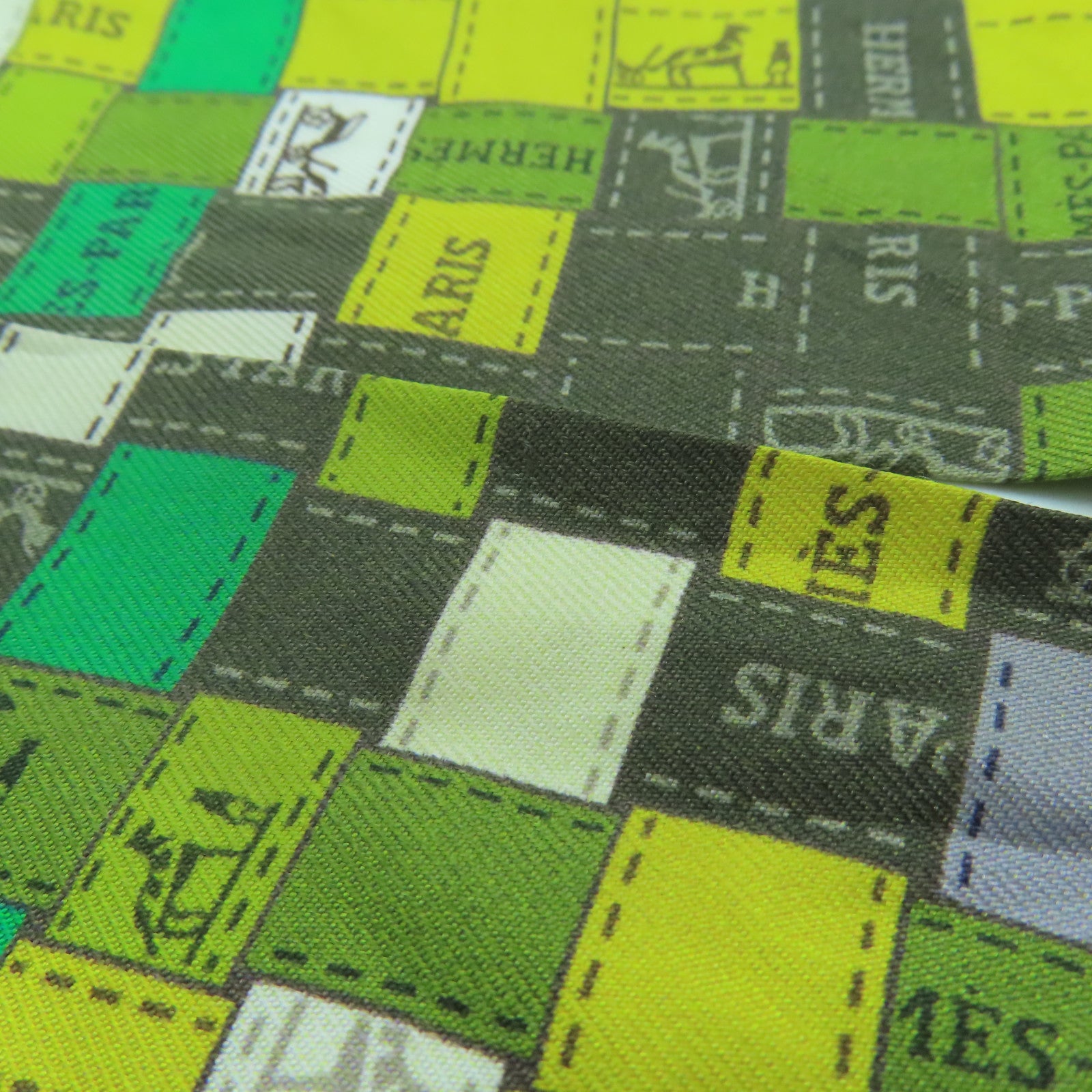 HERMES 絲質Twilly絲巾