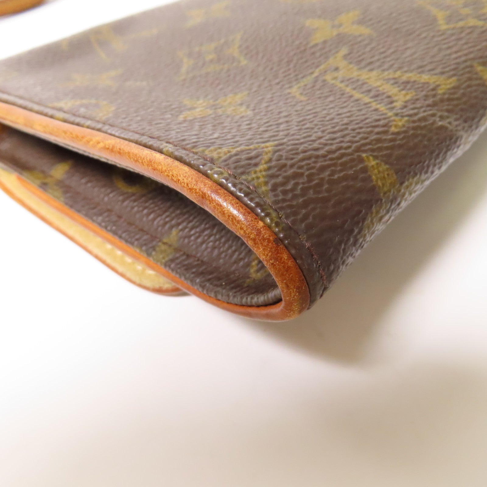 LOUIS VUITTON Monogram Pochette Twin GM金扣肩背袋啡色