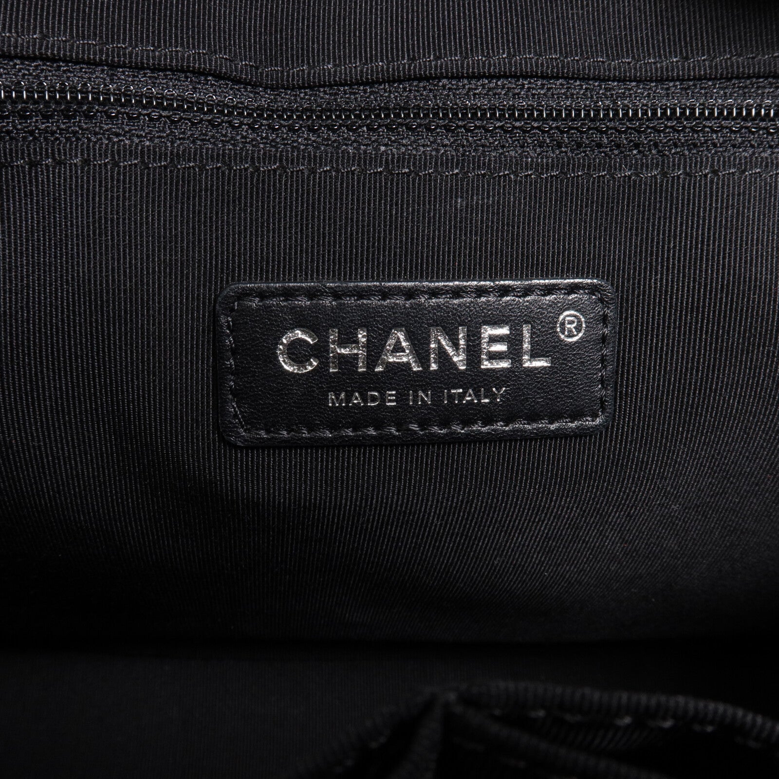 CHANEL 牛皮皮革Gabrielle Hobo Bag鏈帶肩背袋