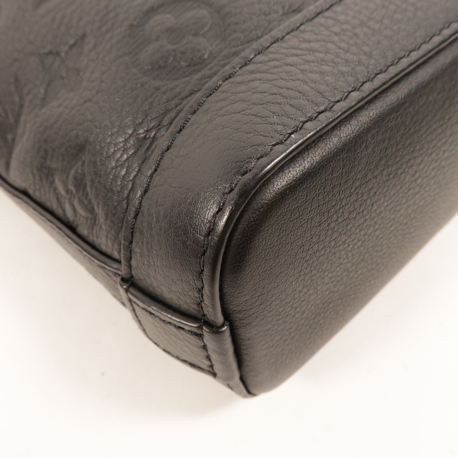 LOUIS VUITTON Monogram Shadow Noe Sling肩背袋