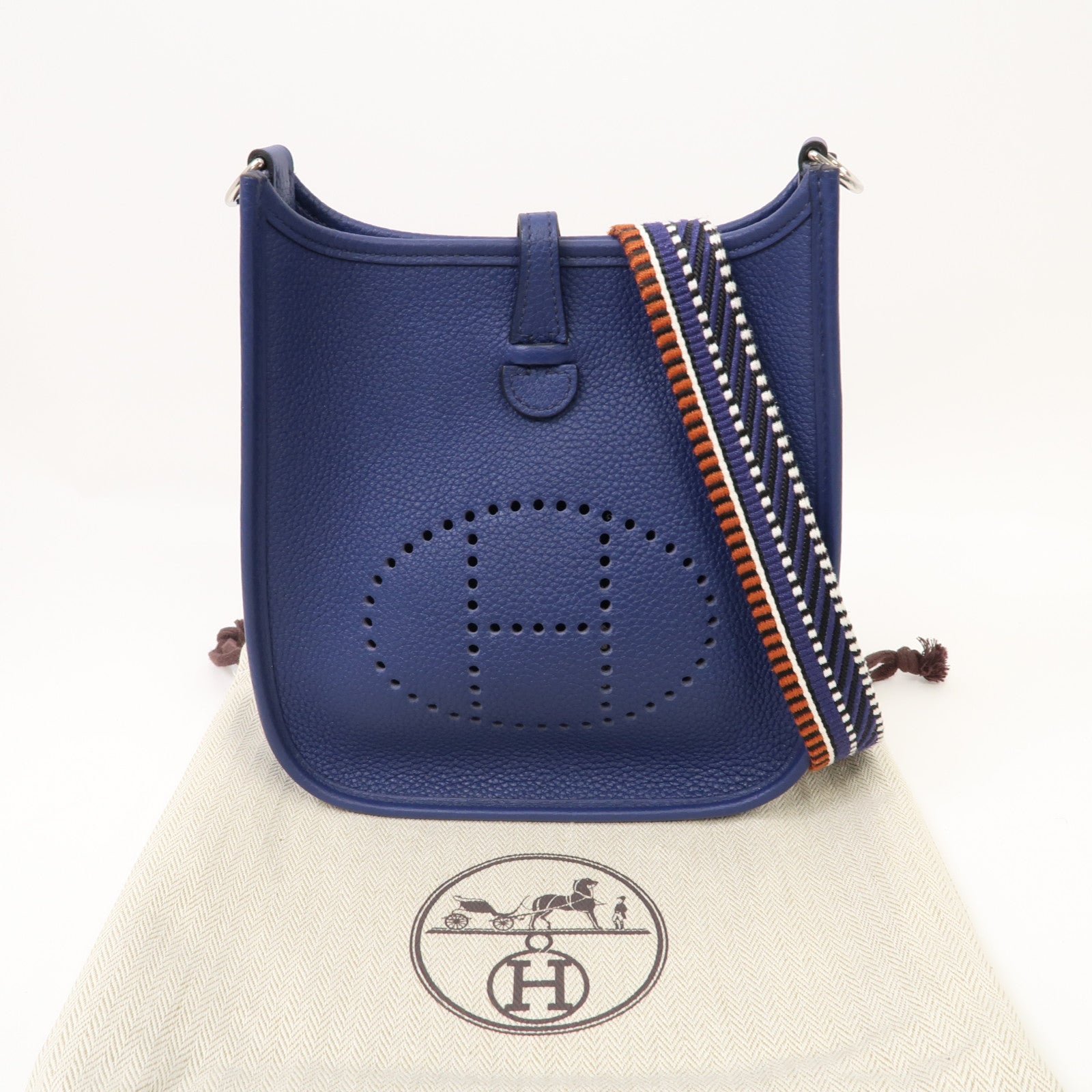 HERMES Clemence皮革Evelyne II TPM銀扣肩背袋藍寶石色