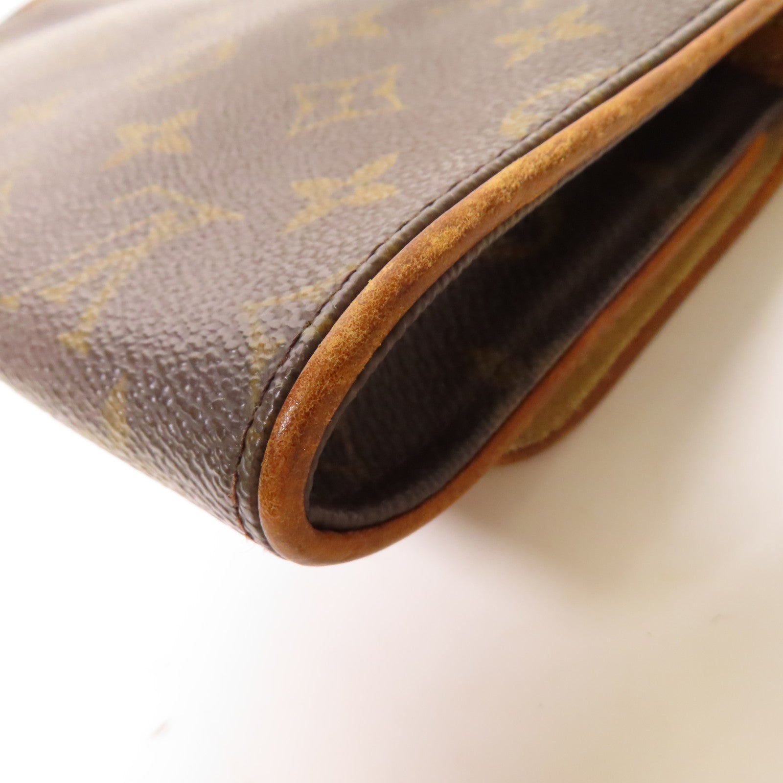 LOUIS VUITTON Monogram Pochette Twin GM金扣肩背袋啡色