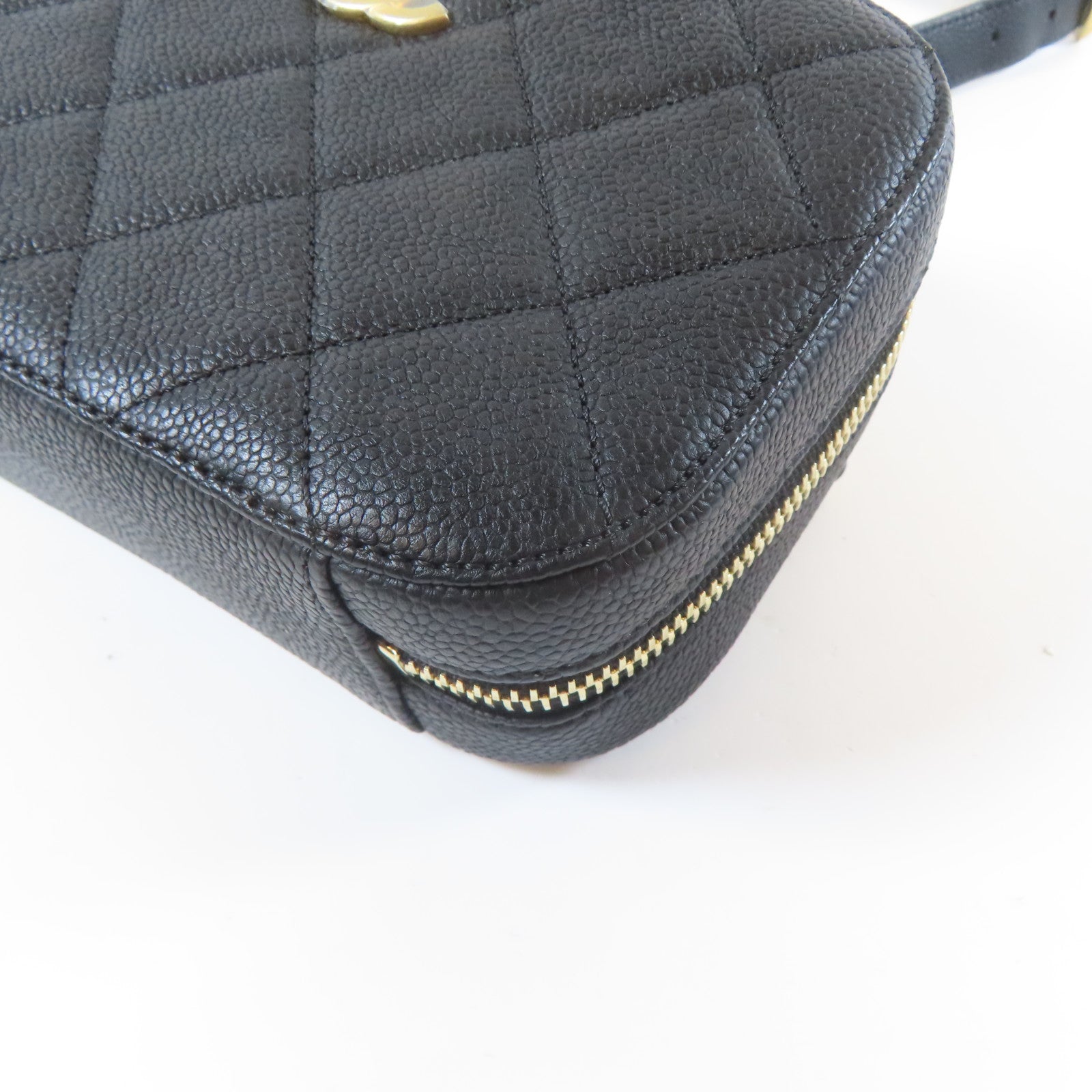 CHANEL 菱格Caviar皮革Waist Bag金扣腰包黑色