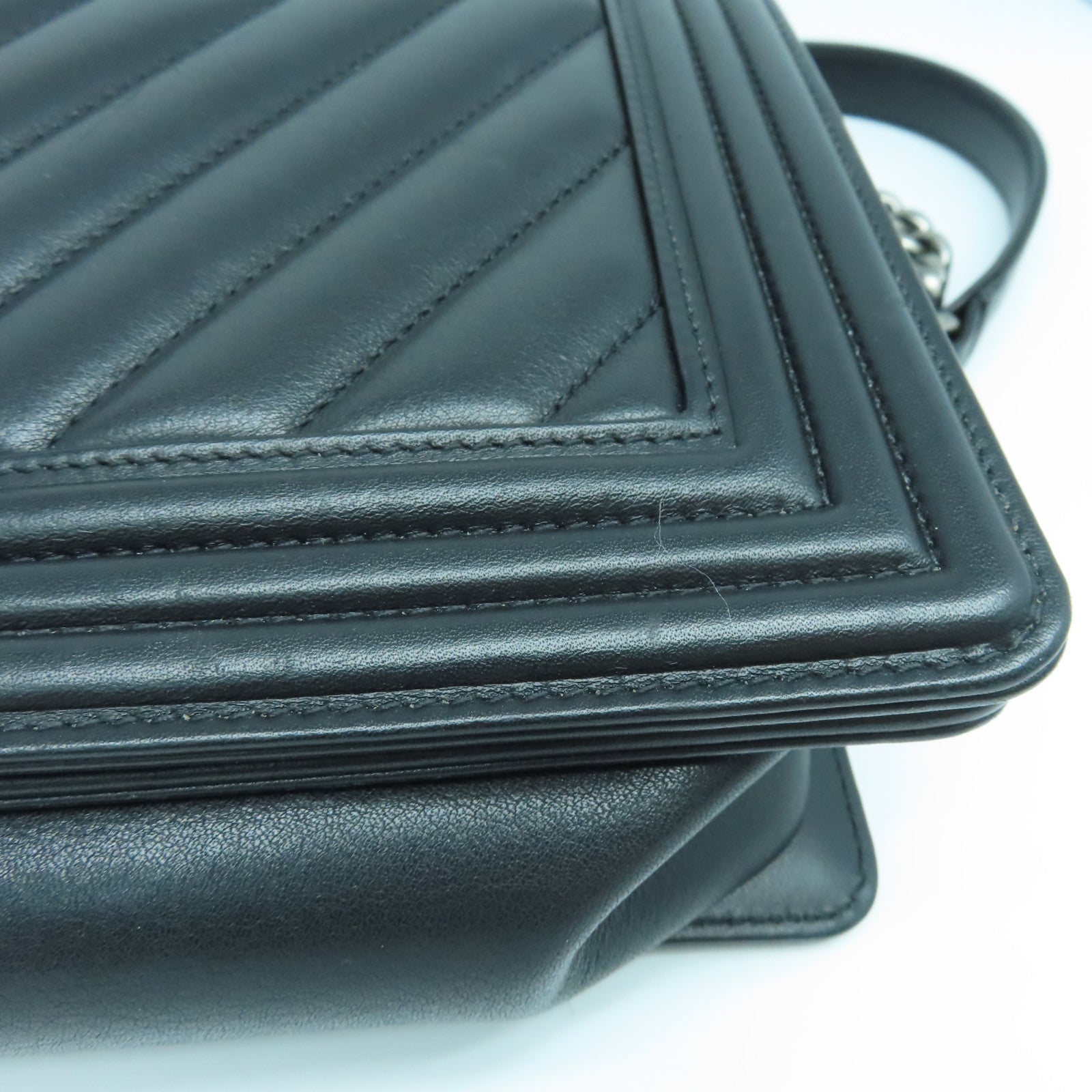 CHANEL twill cowhide leather Boy silver buckle shoulder bag black