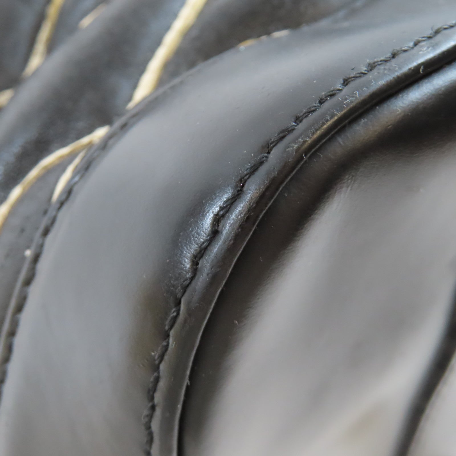 LOUIS VUITTON 羊皮皮革Alma PM金扣手挽肩背兩用袋黑色